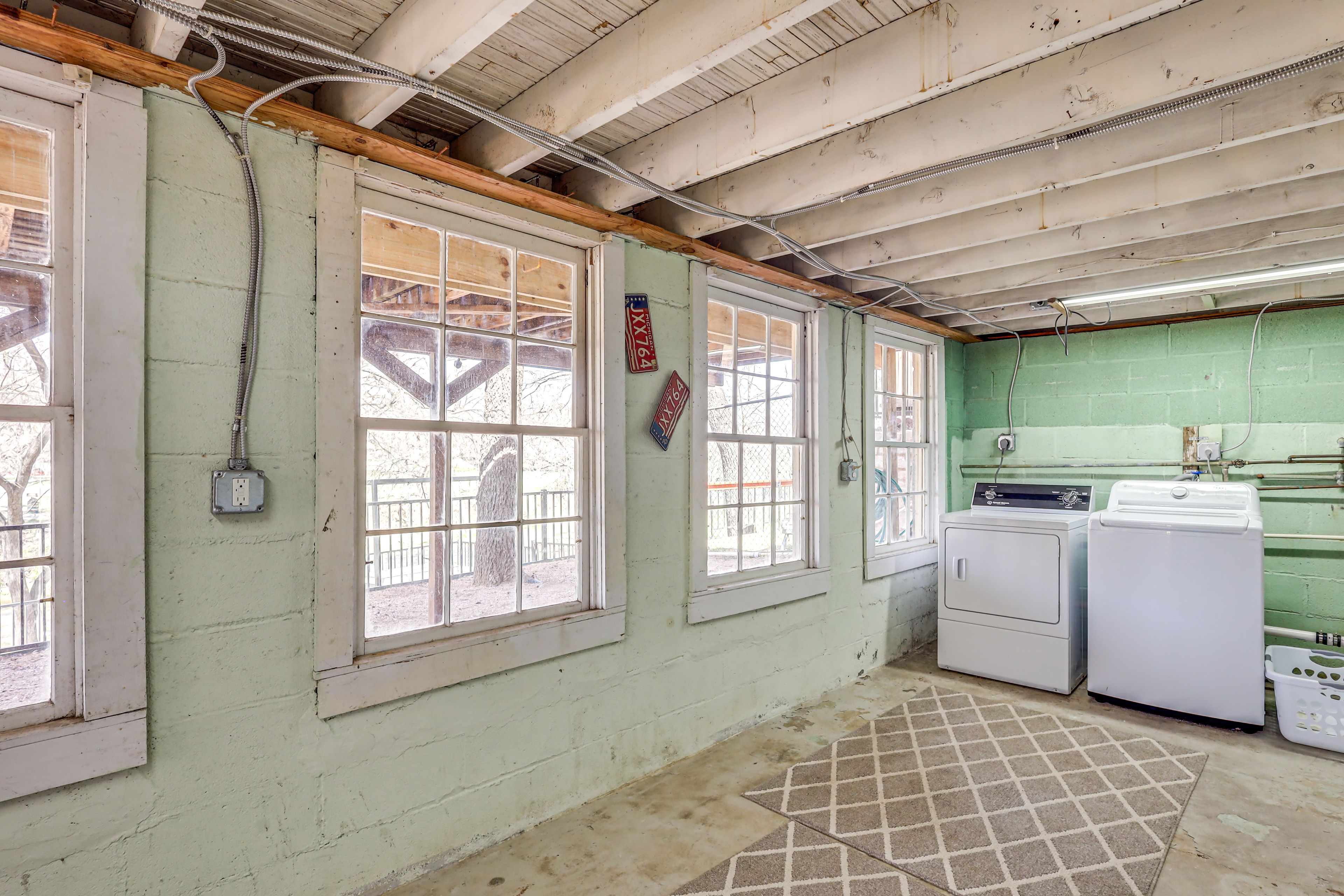 Laundry Room | Basement