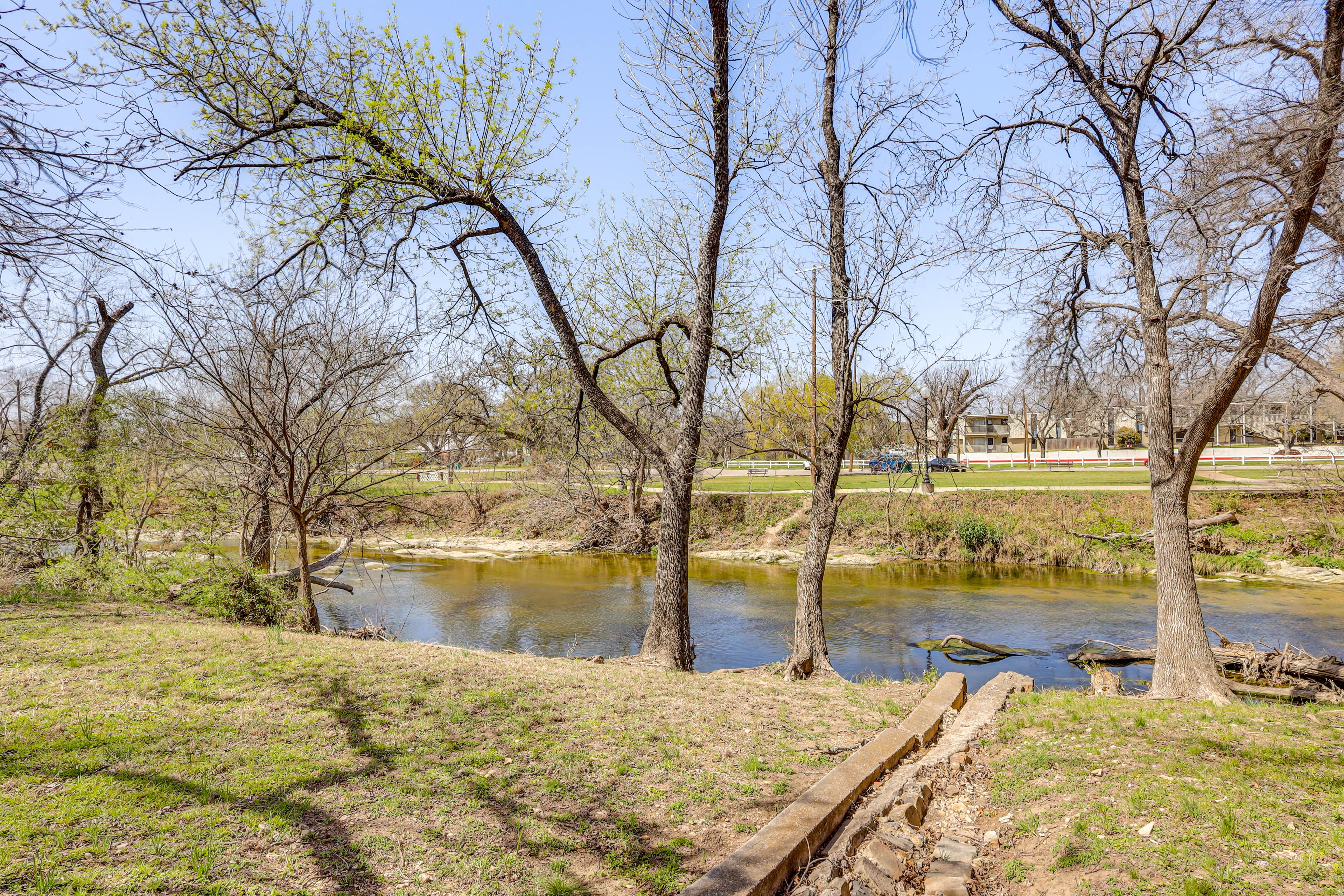 Creek Access | Inflatable Tubes