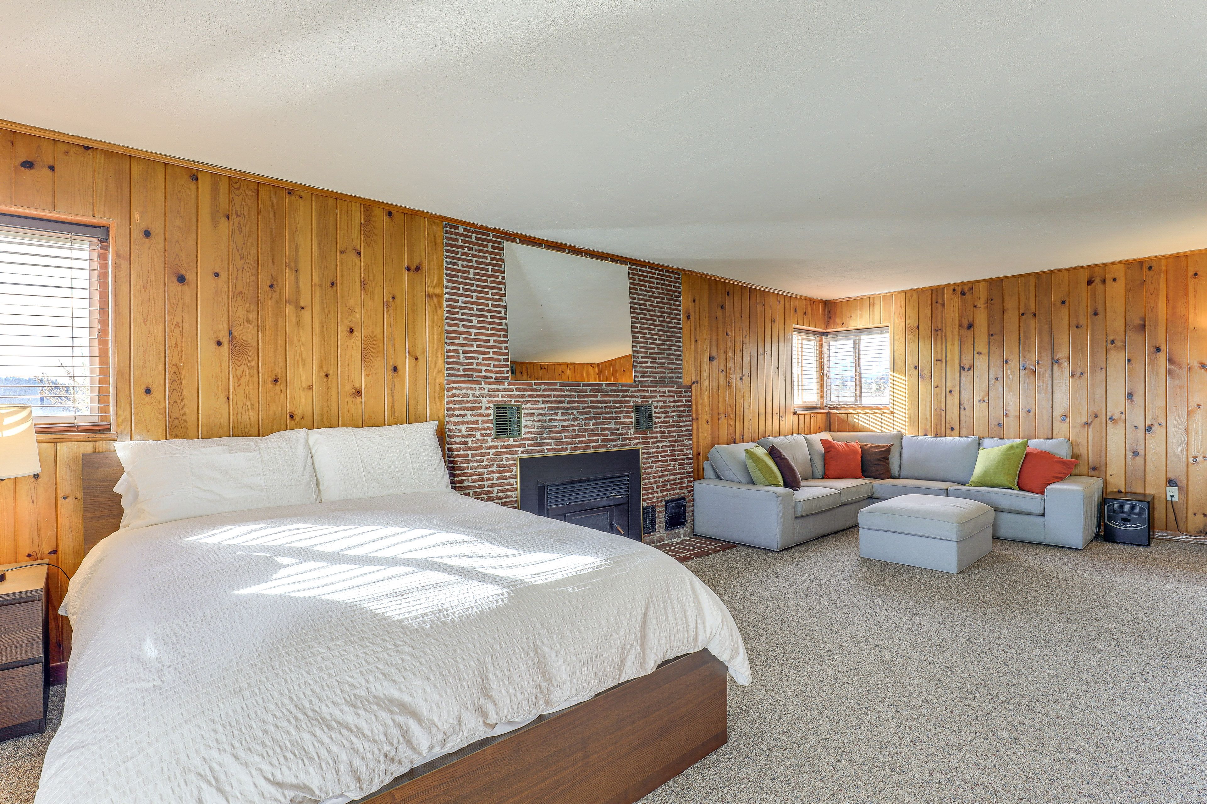 Bedroom 3 | Queen Bed | Lower Level