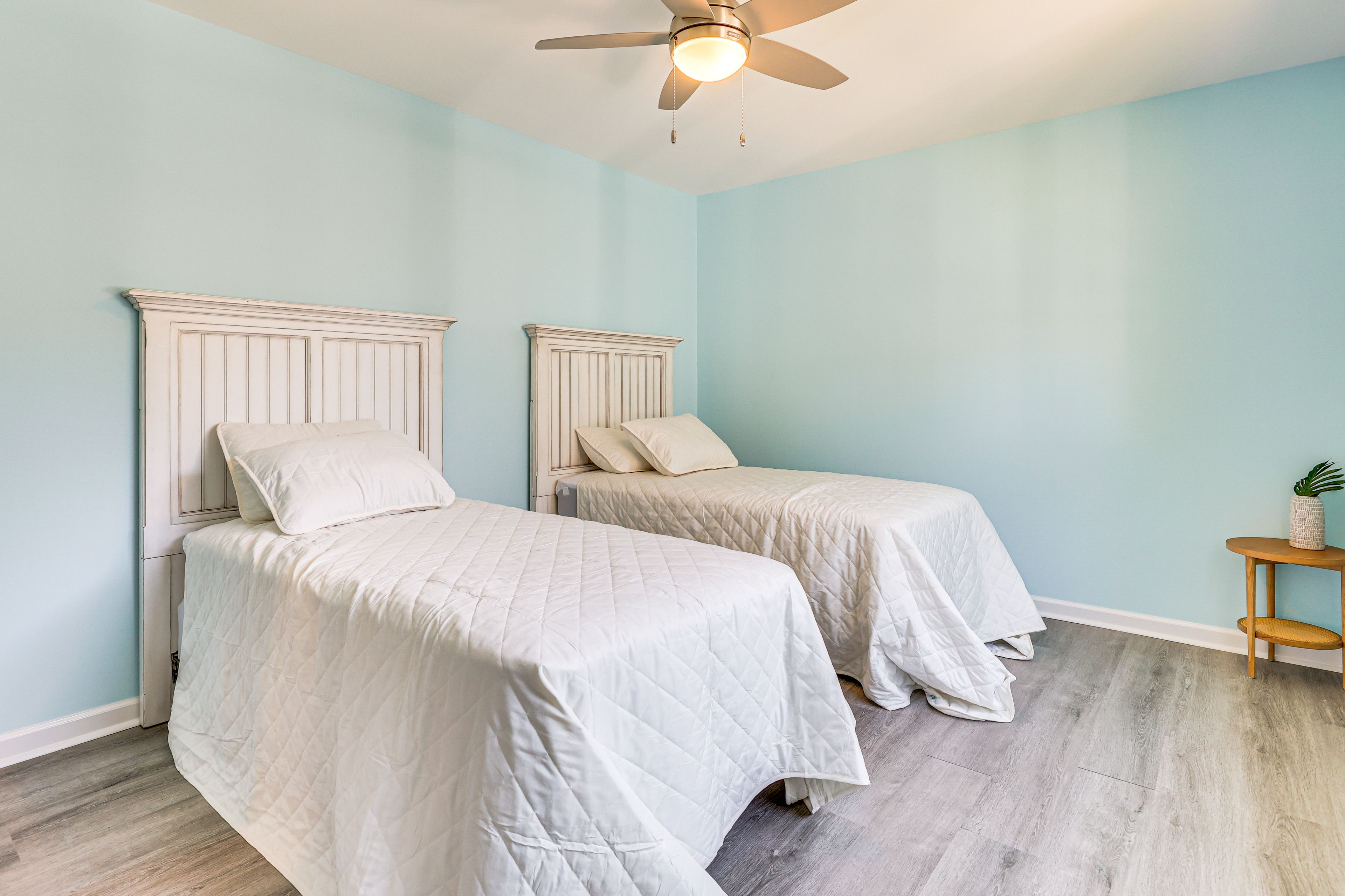 Bedroom 3 | Main Floor | 2 Twin Beds