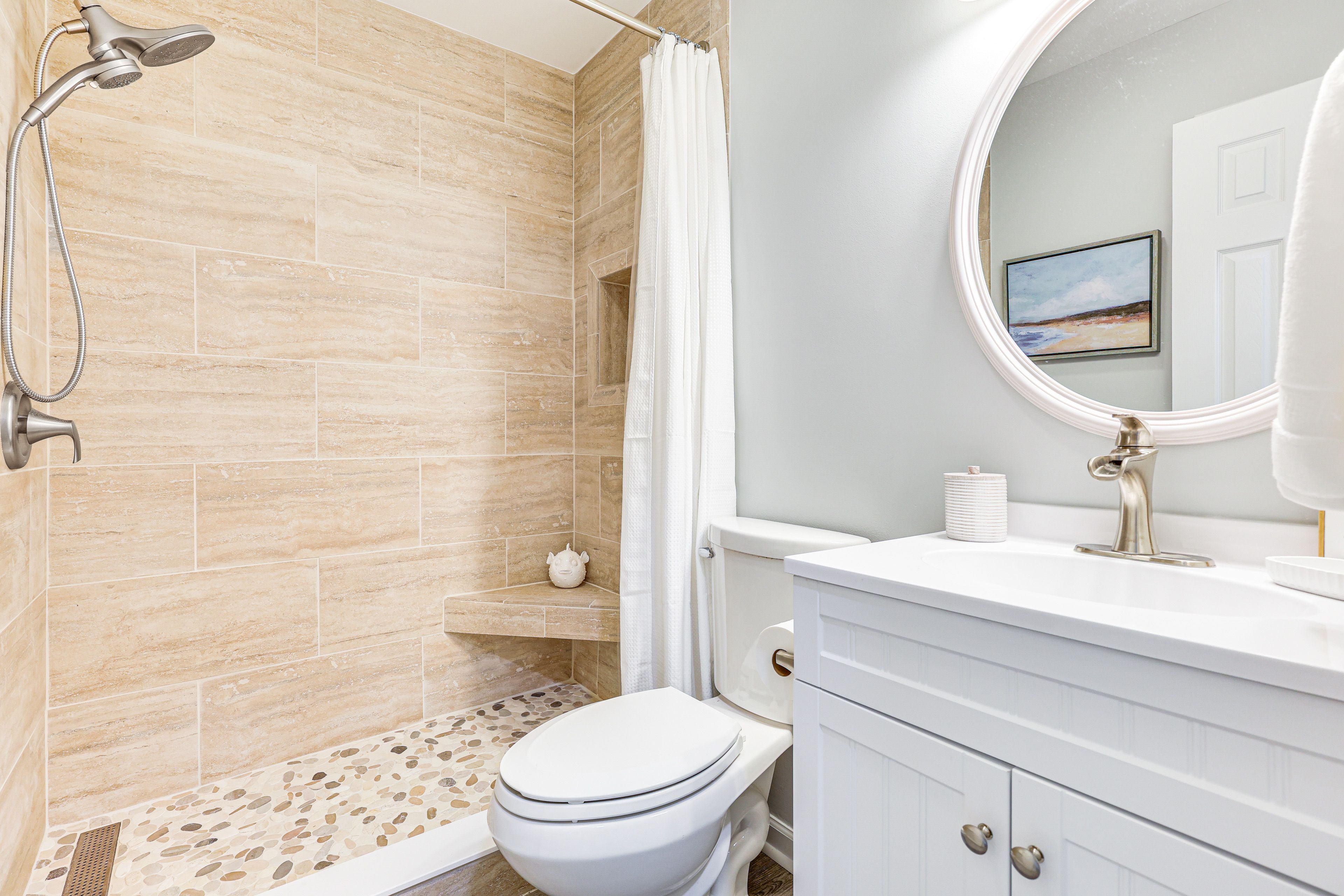 Full Bathroom | Main Floor