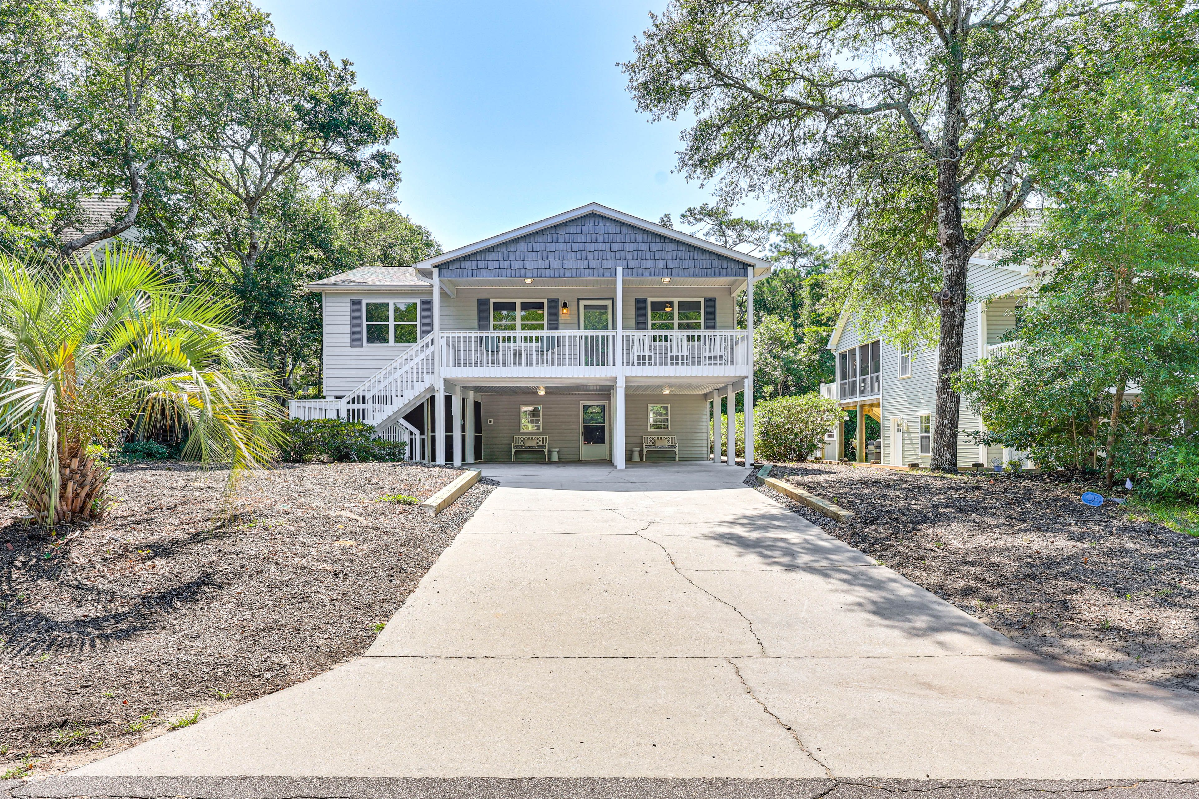 Property Exterior | Driveway Parking (4 Vehicles) | RV/Trailer Parking
