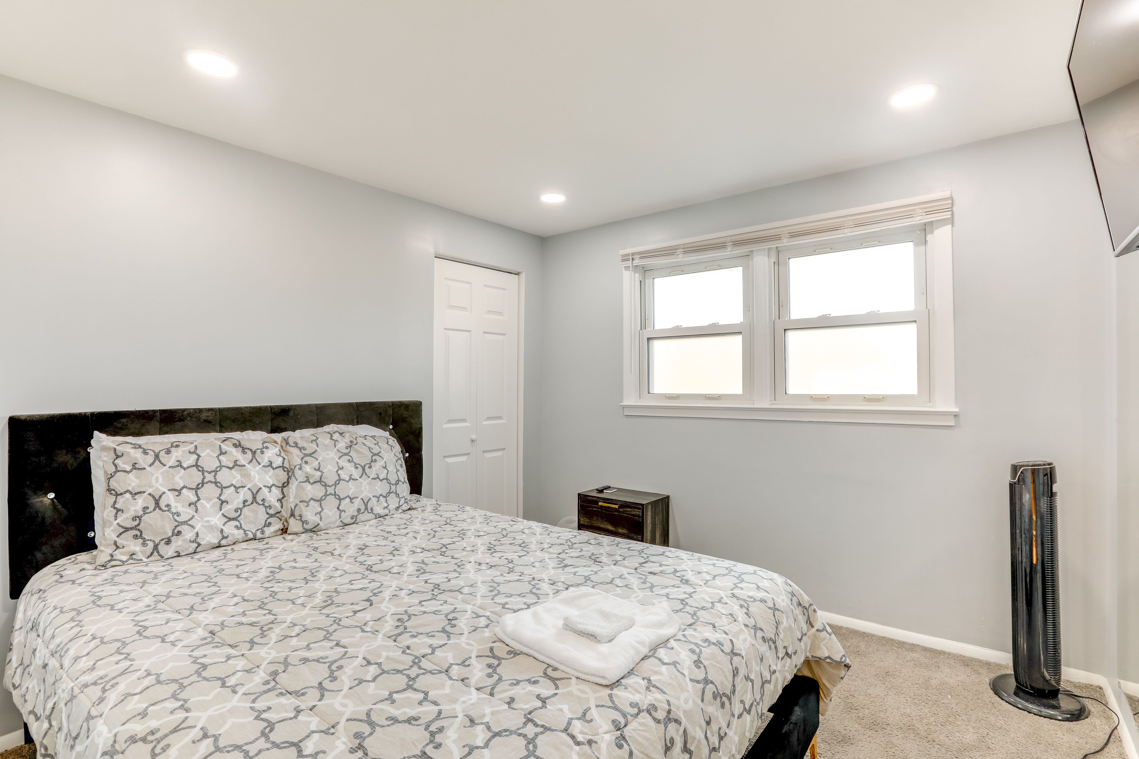 Bedroom 2 | Queen Bed | Upper Level