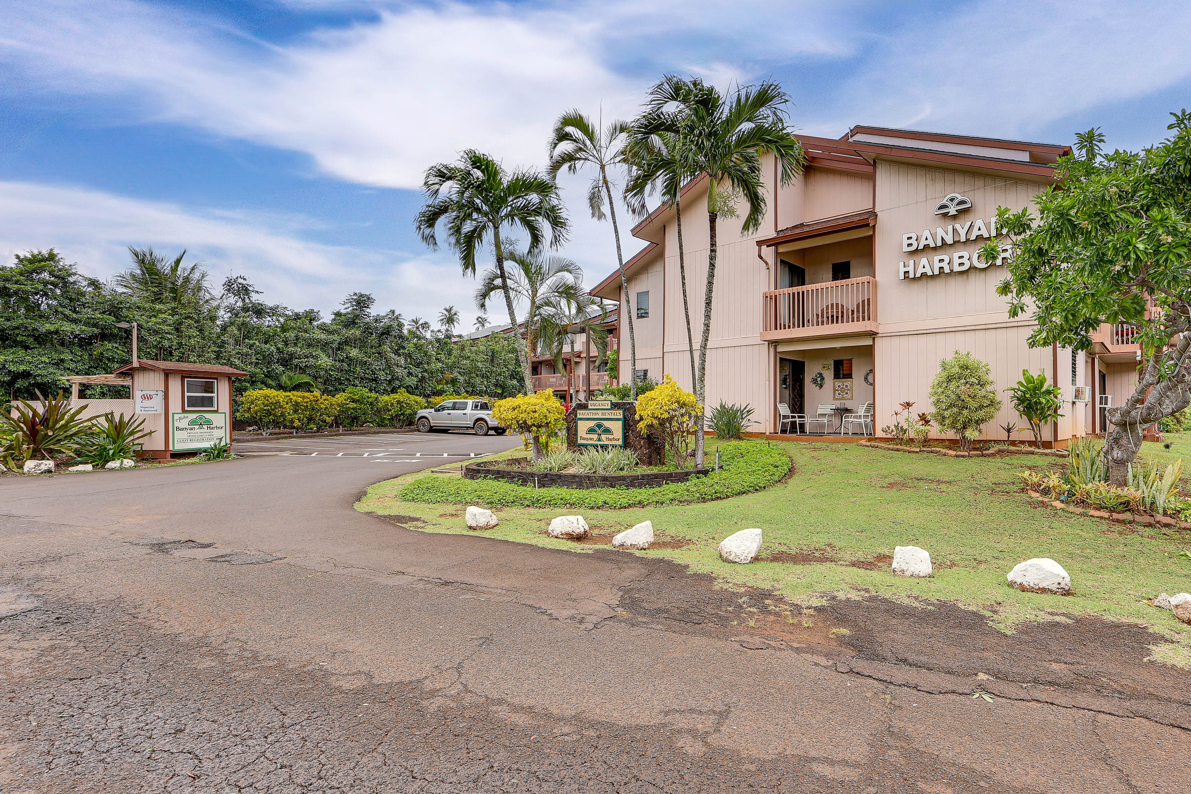 Banyan Harbor | Community Amenities