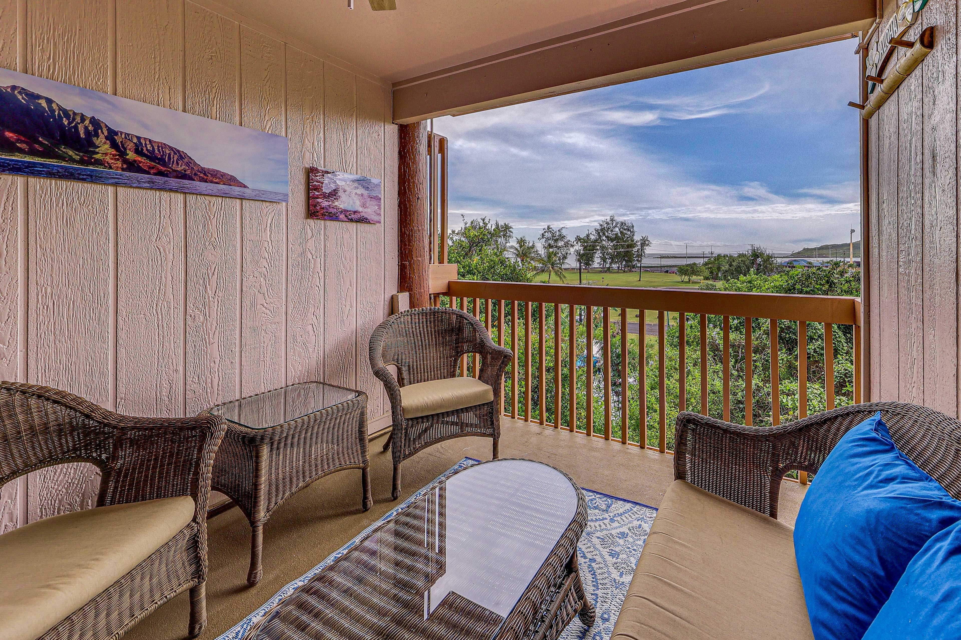 Private Lanai | Ocean & Mountain Views