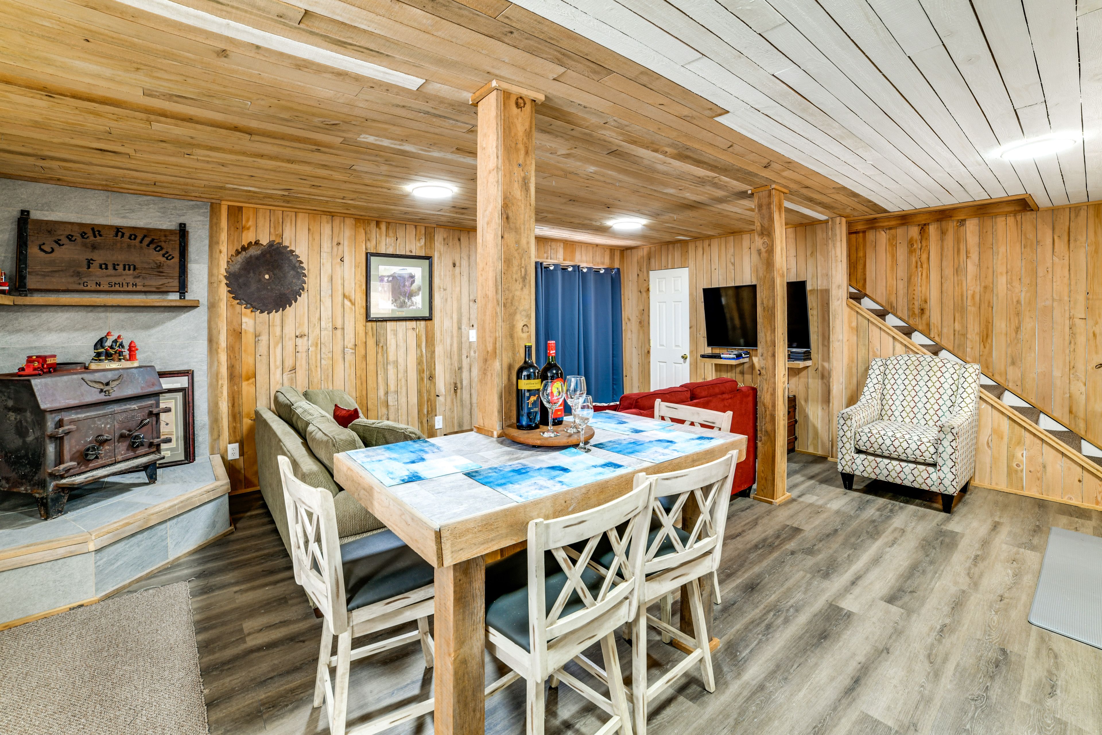 Dining Area | 1st Floor