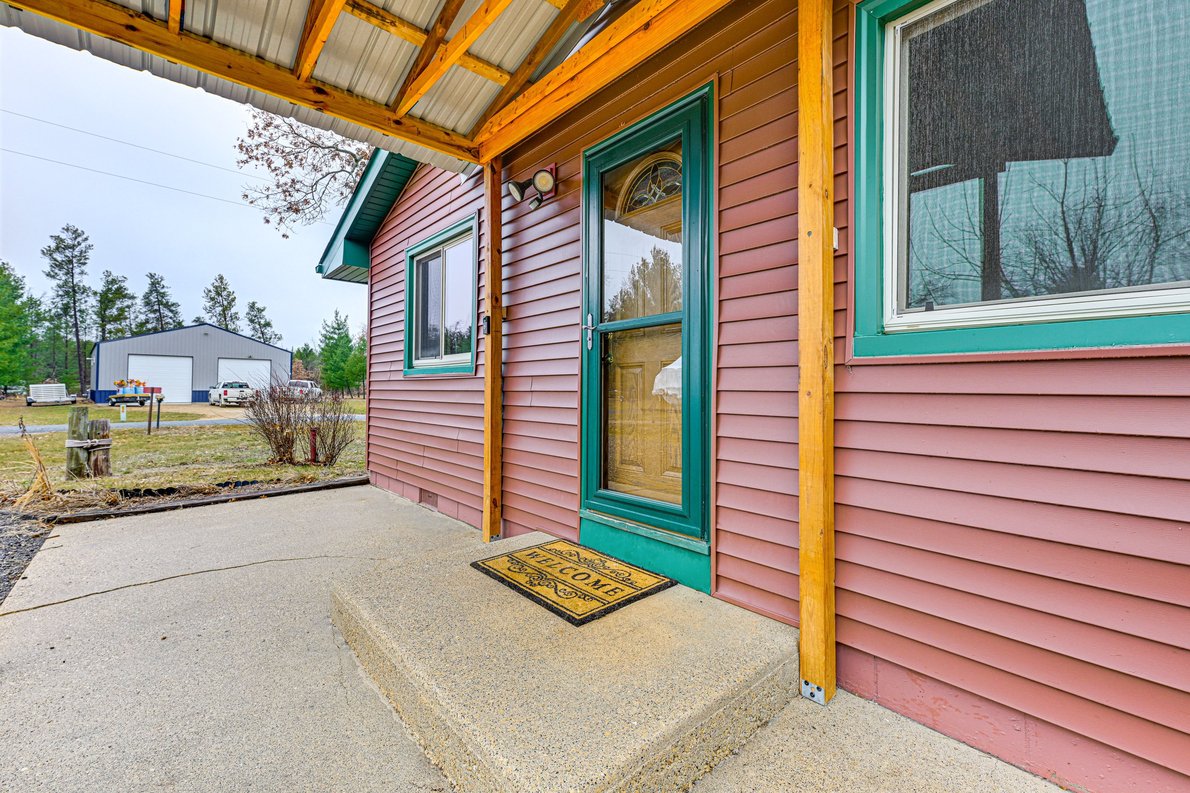 Exterior | Entryway