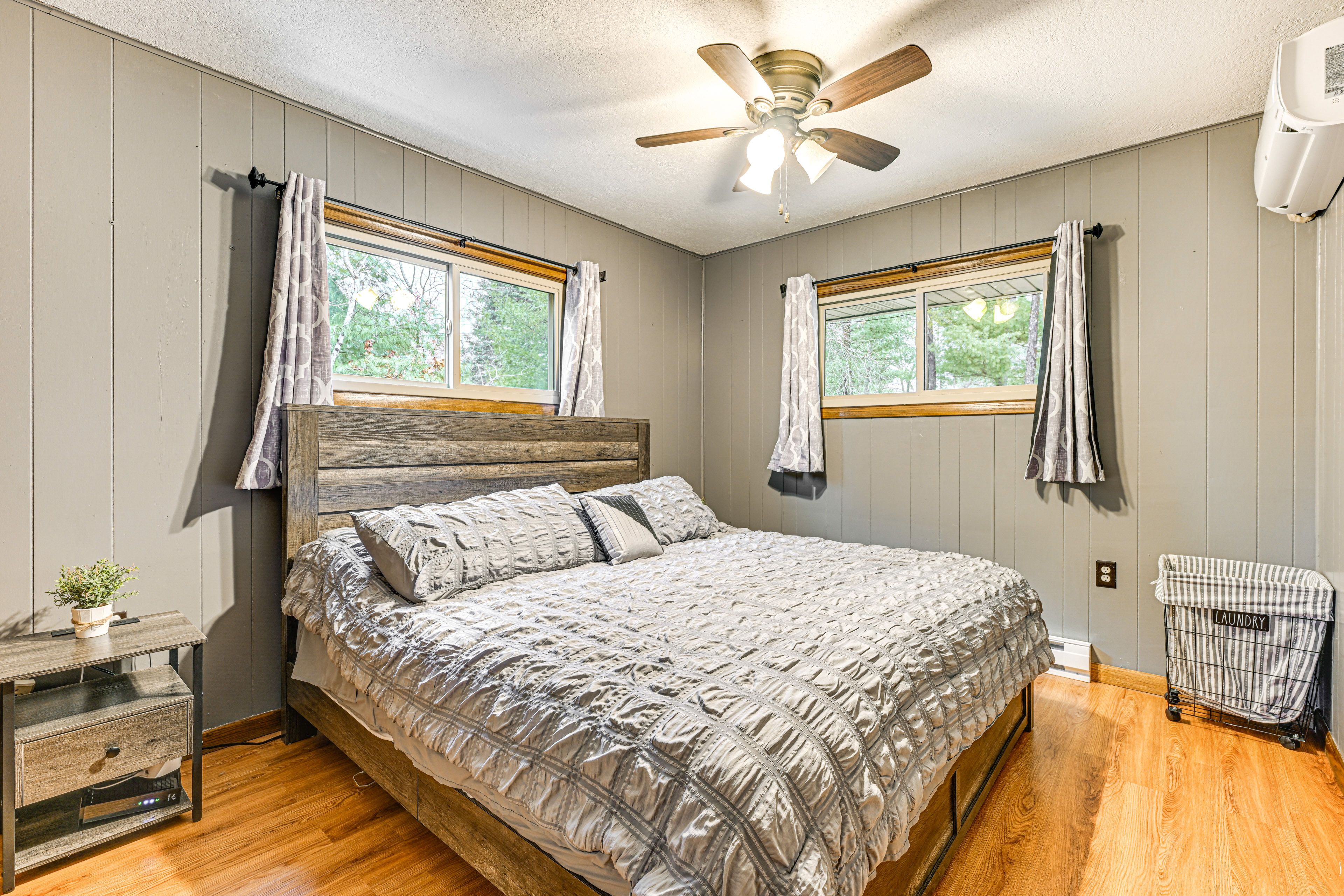 Bedroom 1 | King Bed | Linens Provided