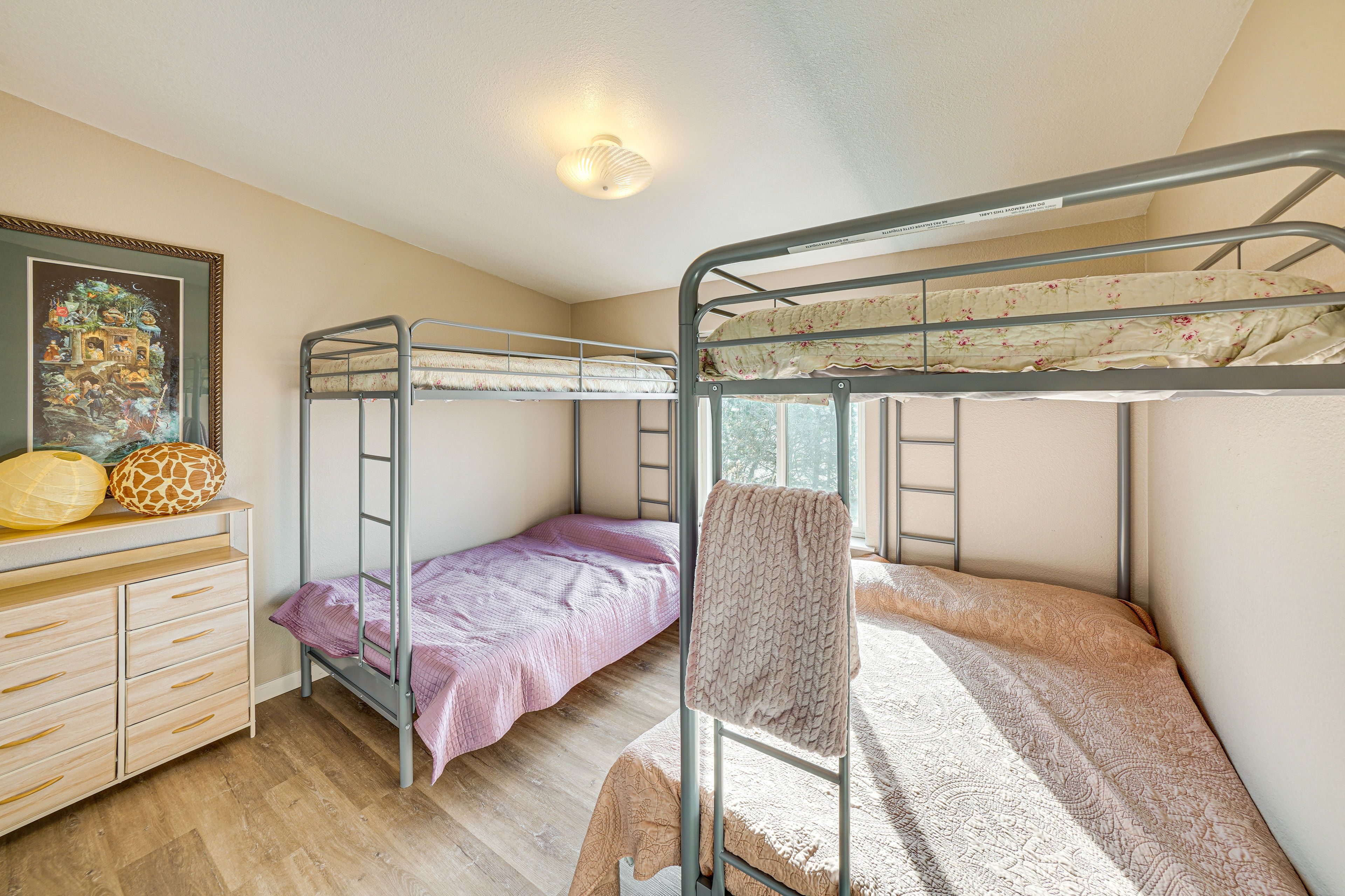 Bedroom 3 | 2 Twin/Full Bunk Beds