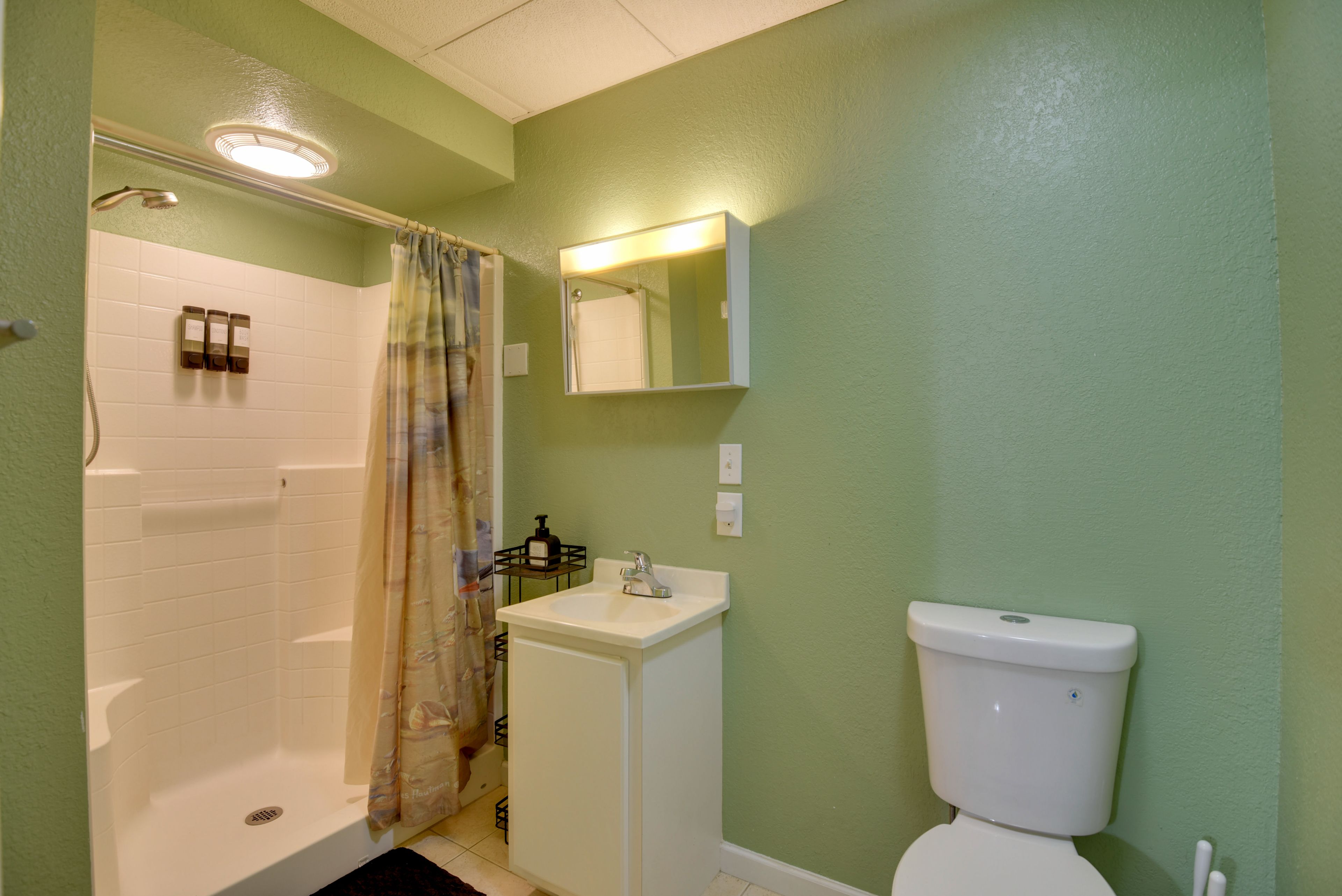 Full Bathroom
