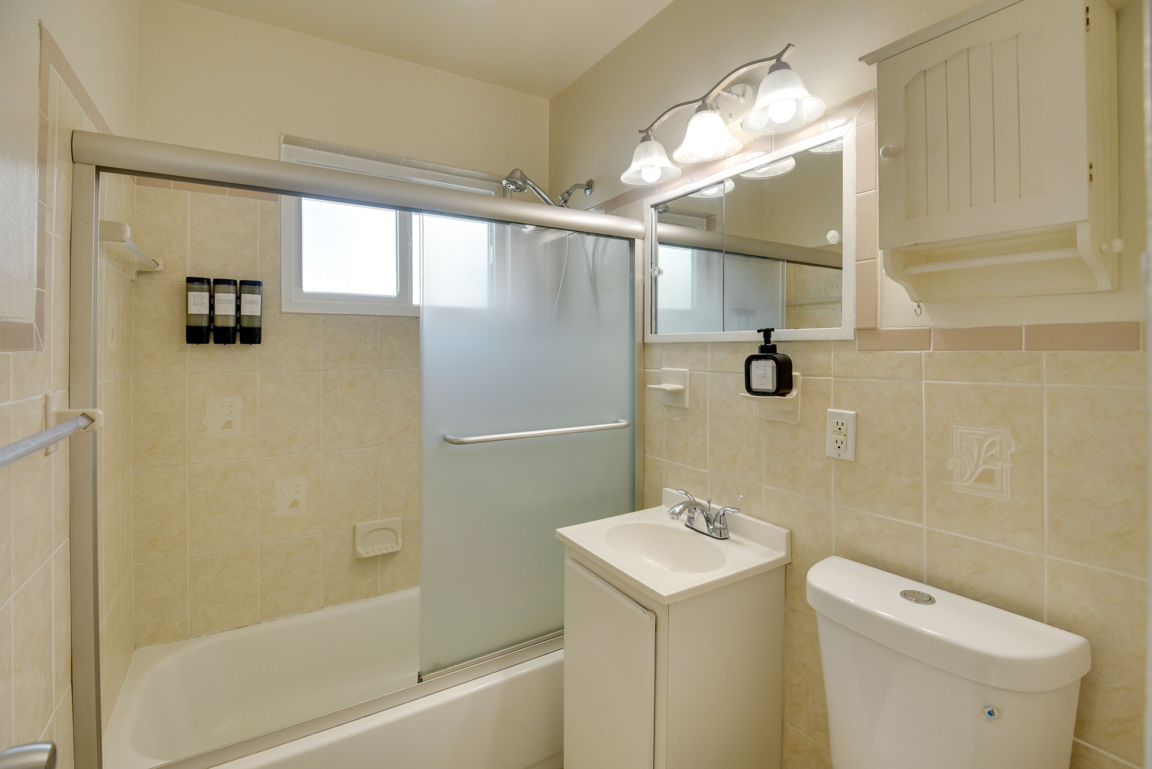 Full Bathroom