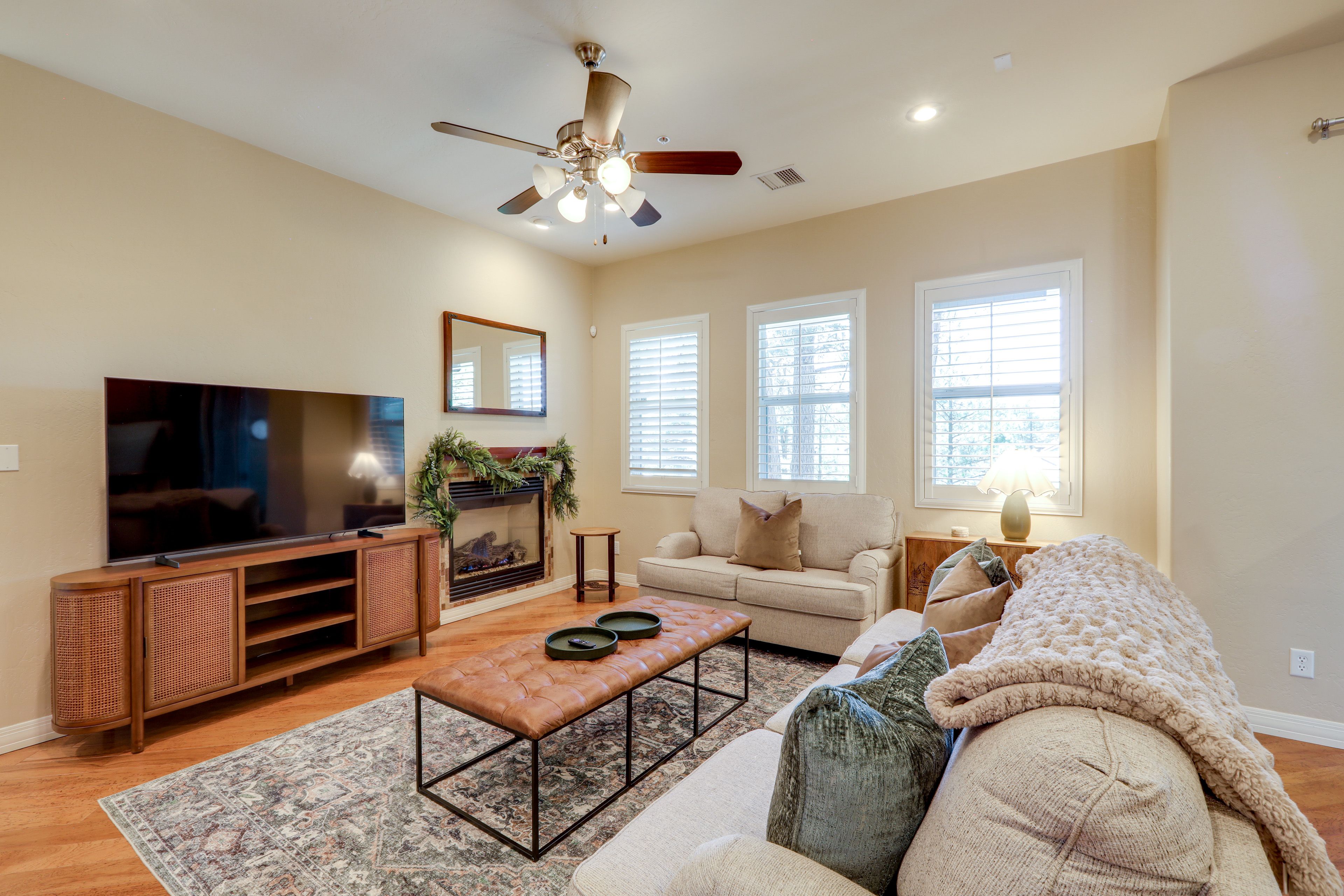 Flagstaff Vacation Rental | 2BR | 2.5BA | 2,000 Sq Ft | 1 Step Required