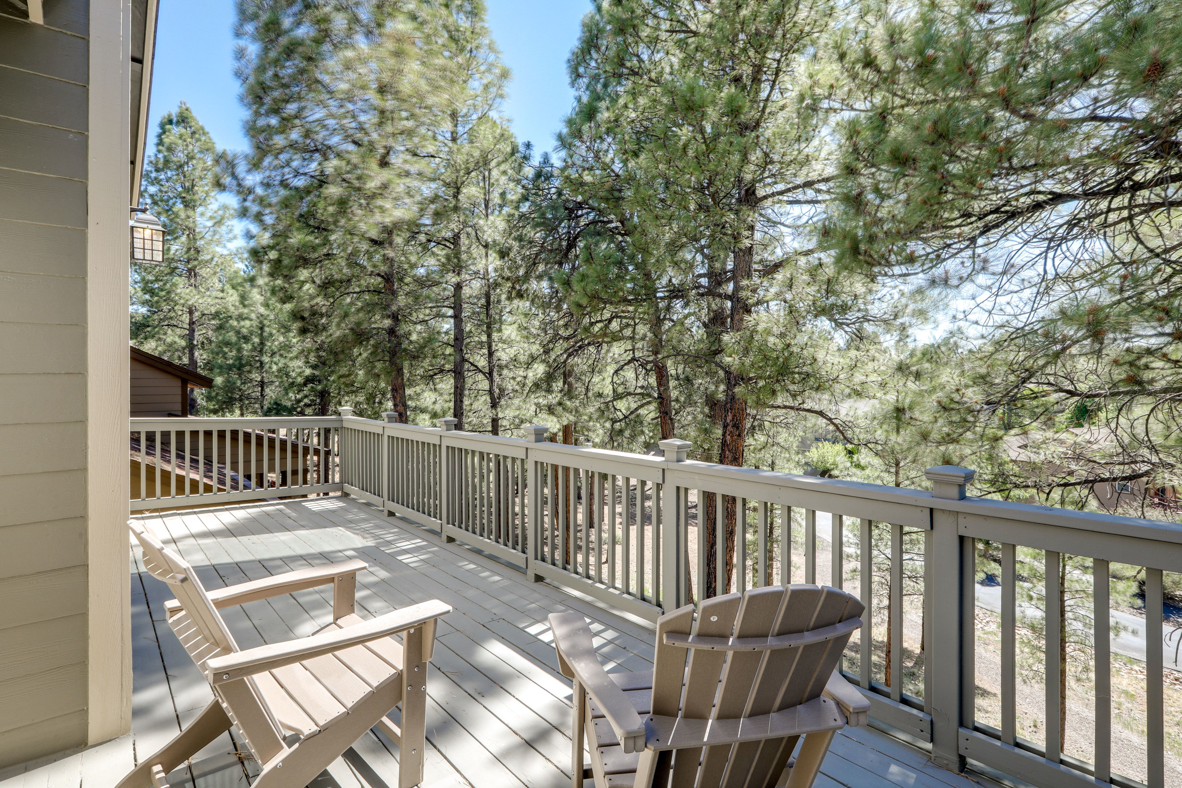 Exterior | Upper Deck