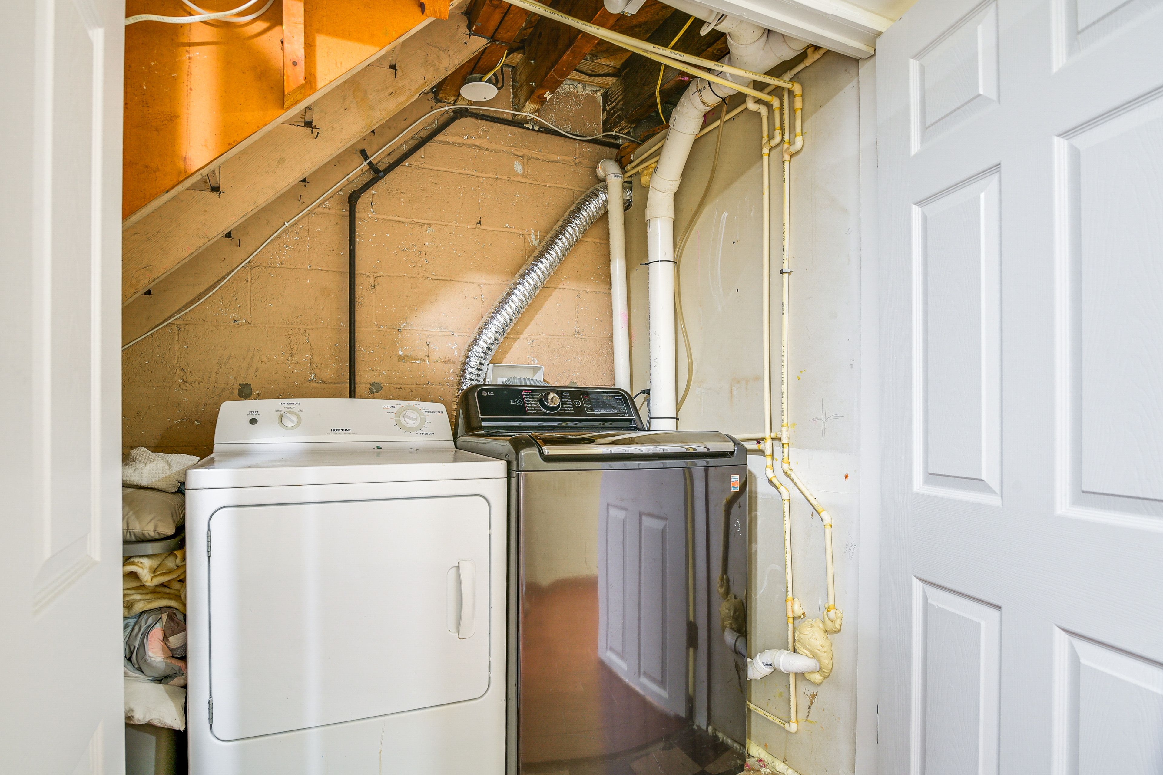 Laundry Area | Basement | Washer/Dryer