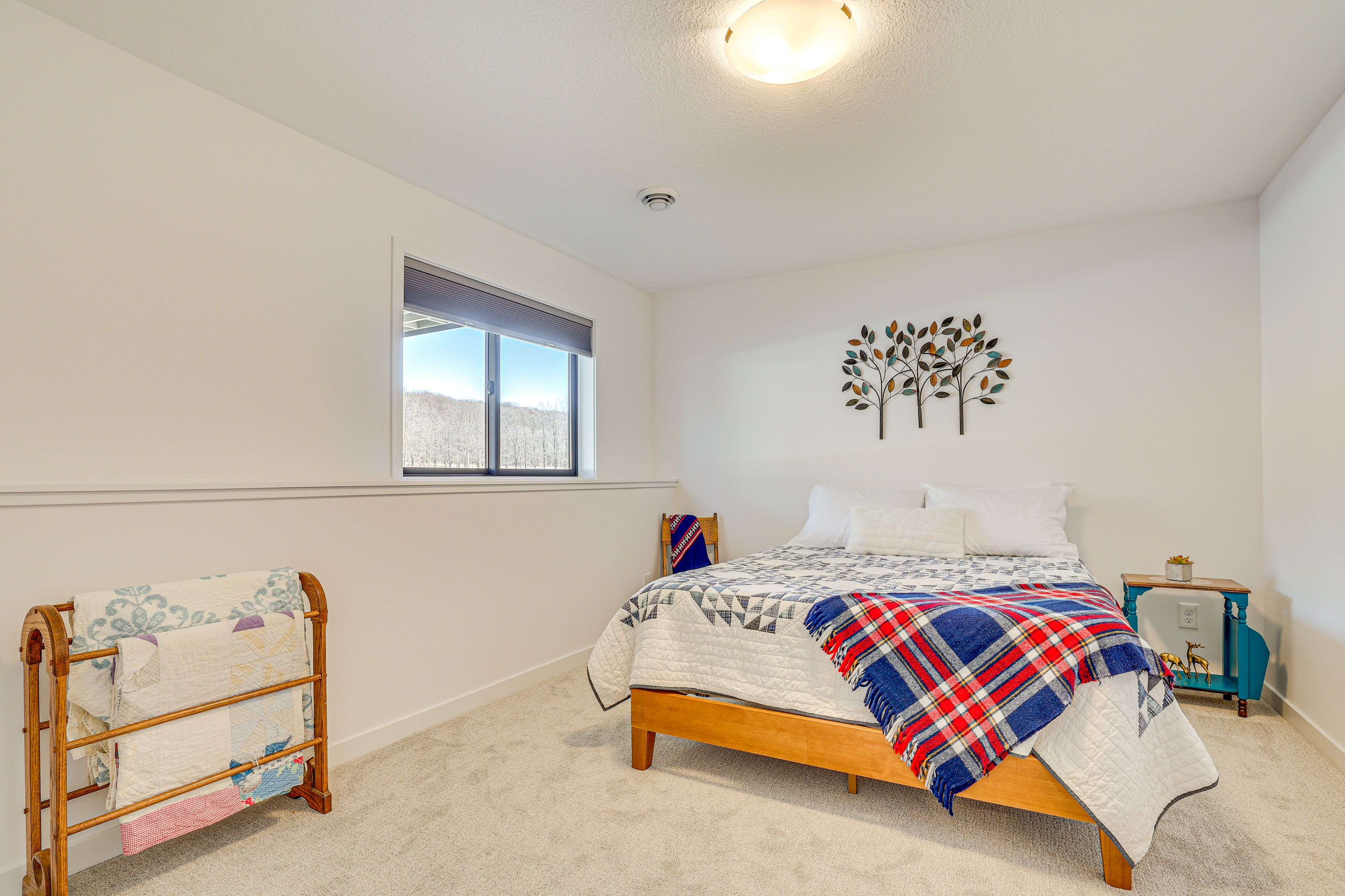 Bedroom 4 | Lower Floor | Queen Bed | Linens Provided