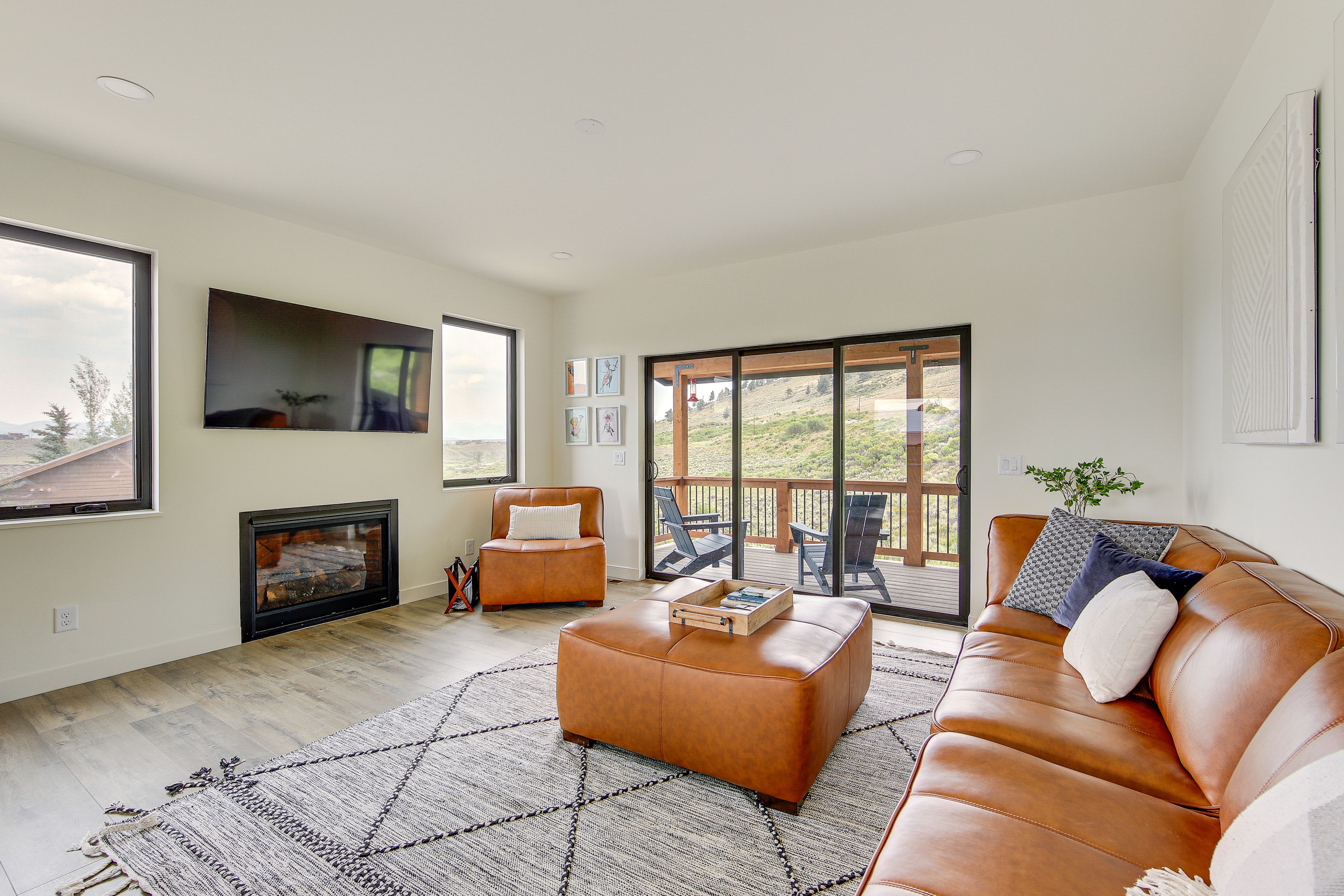 Granby Vacation Rental | 3BR | 2.5BA | 1,550 Sq Ft | 5 Steps Required