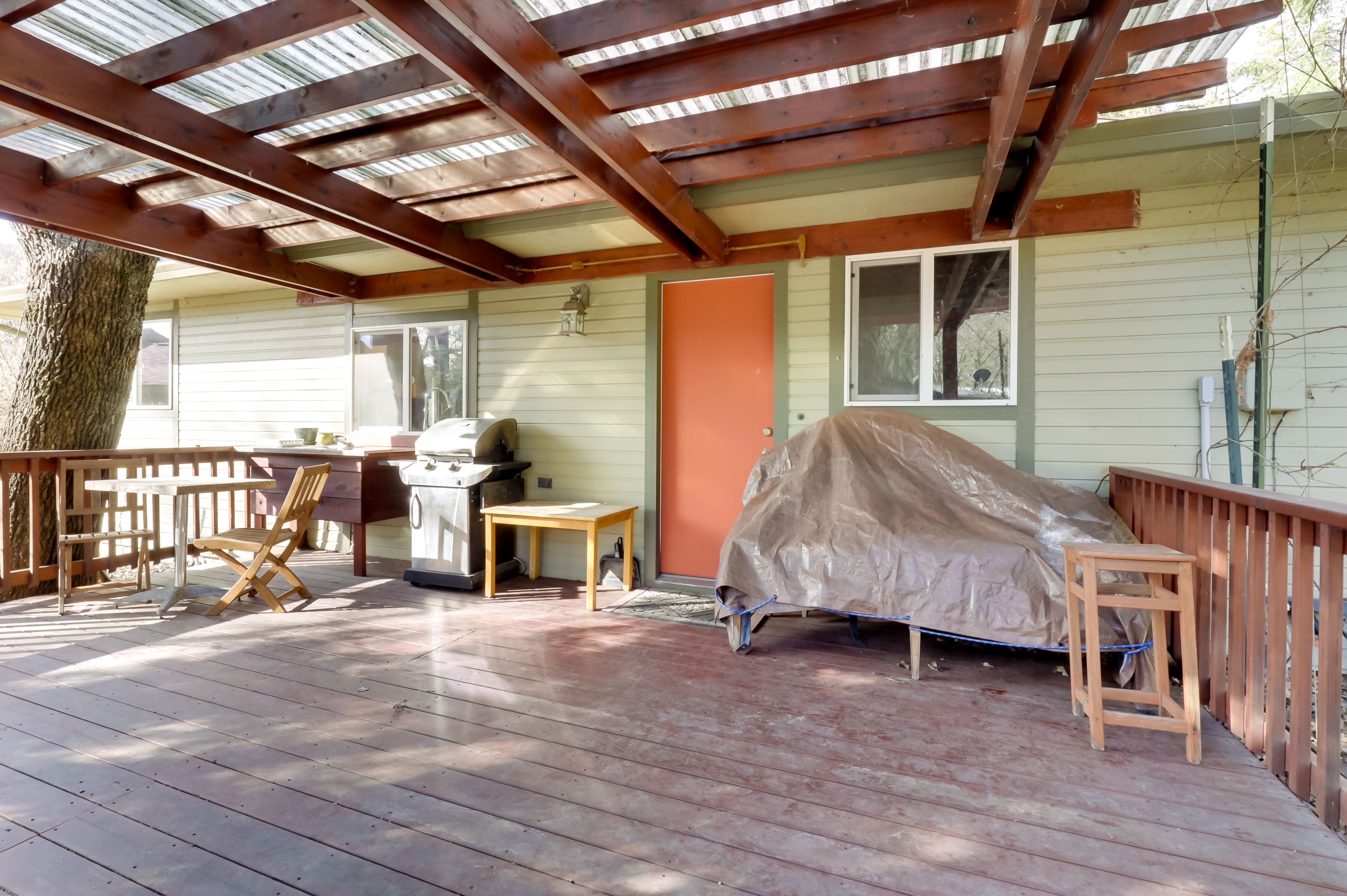 Private Deck
