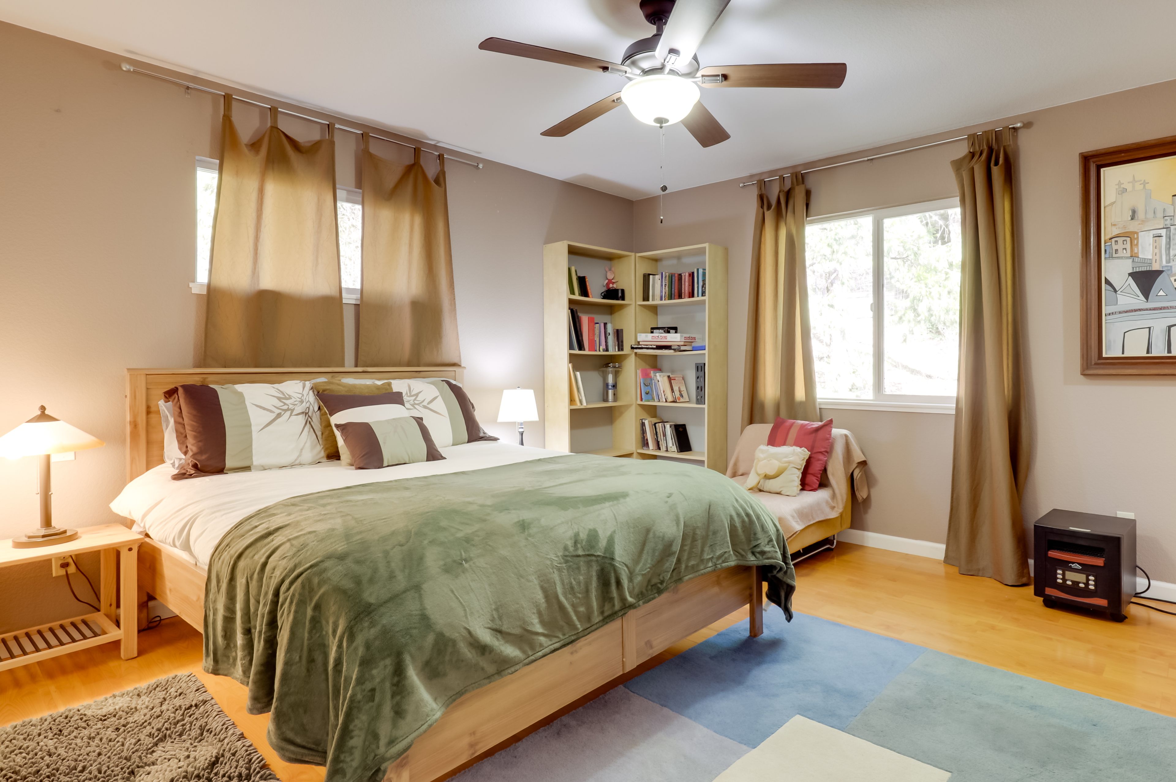 Bedroom 2 | Queen Bed | En-Suite Bathroom