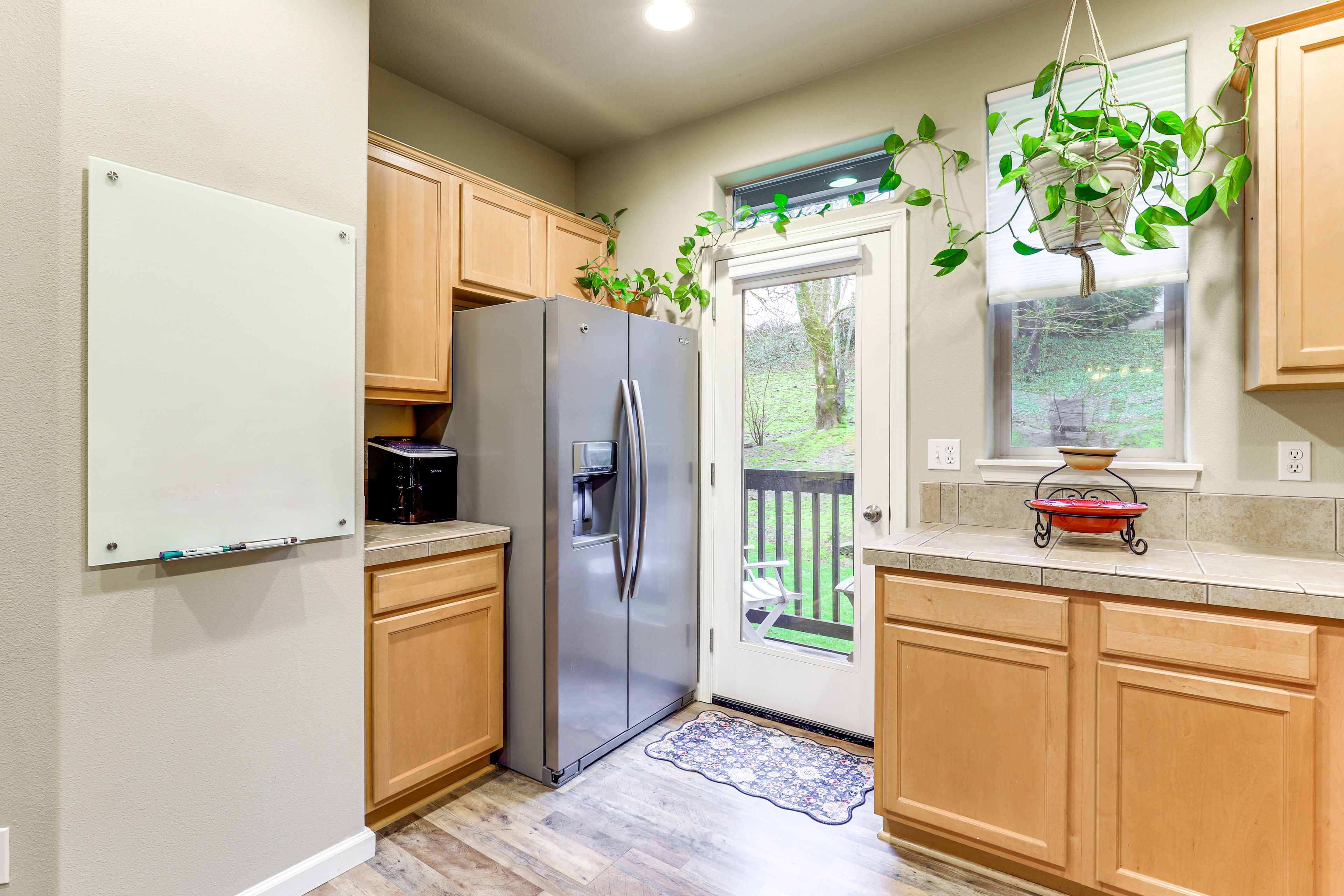 Kitchen | Main Level | Keurig Coffee Maker | Dishwasher | Cooking Basics
