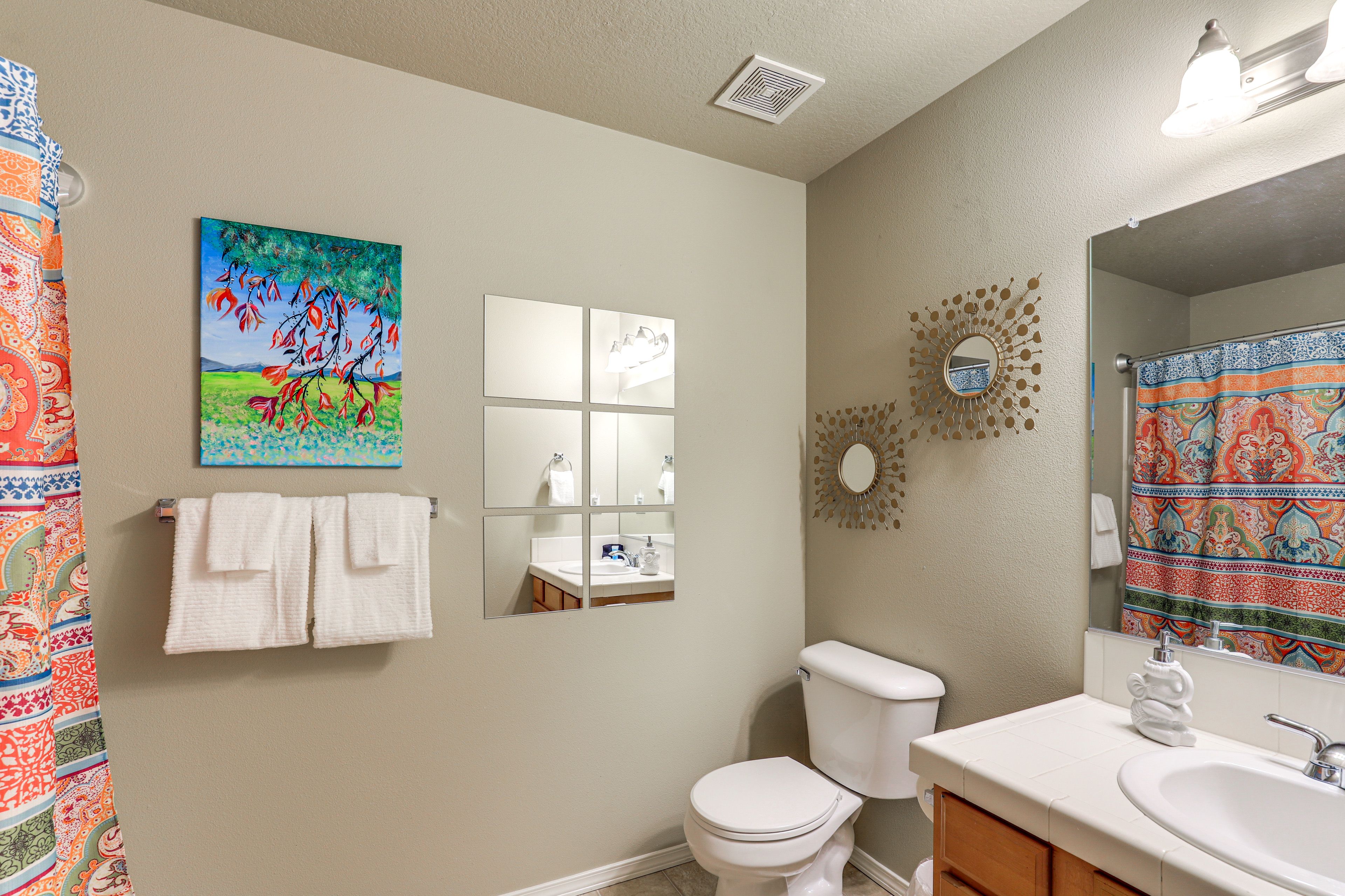 En-Suite Bathroom | Upper Level