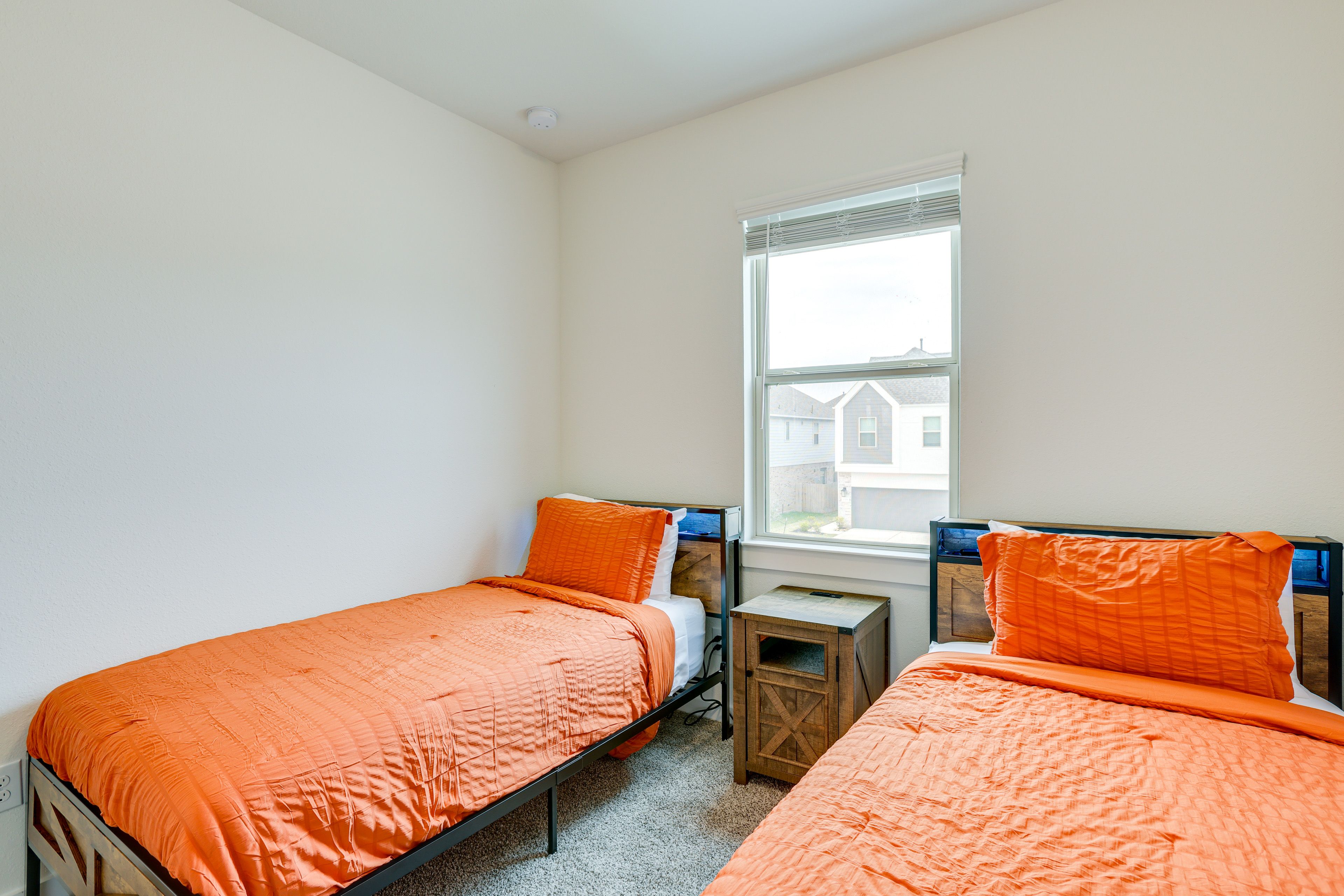Bedroom 3 | 2nd Floor | 2 Twin Beds