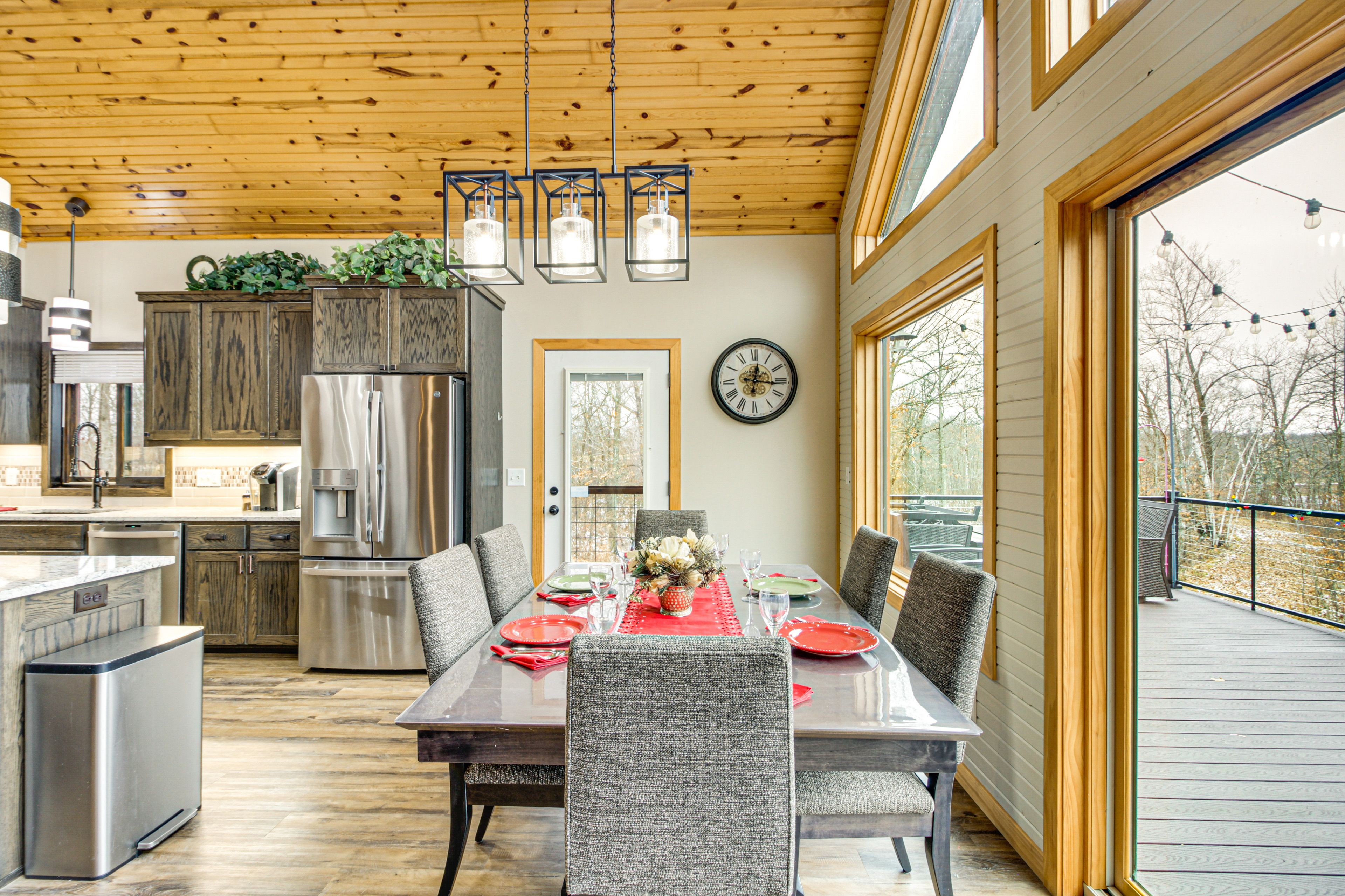 Dining Area | Main Level | Dishware & Flatware Provided