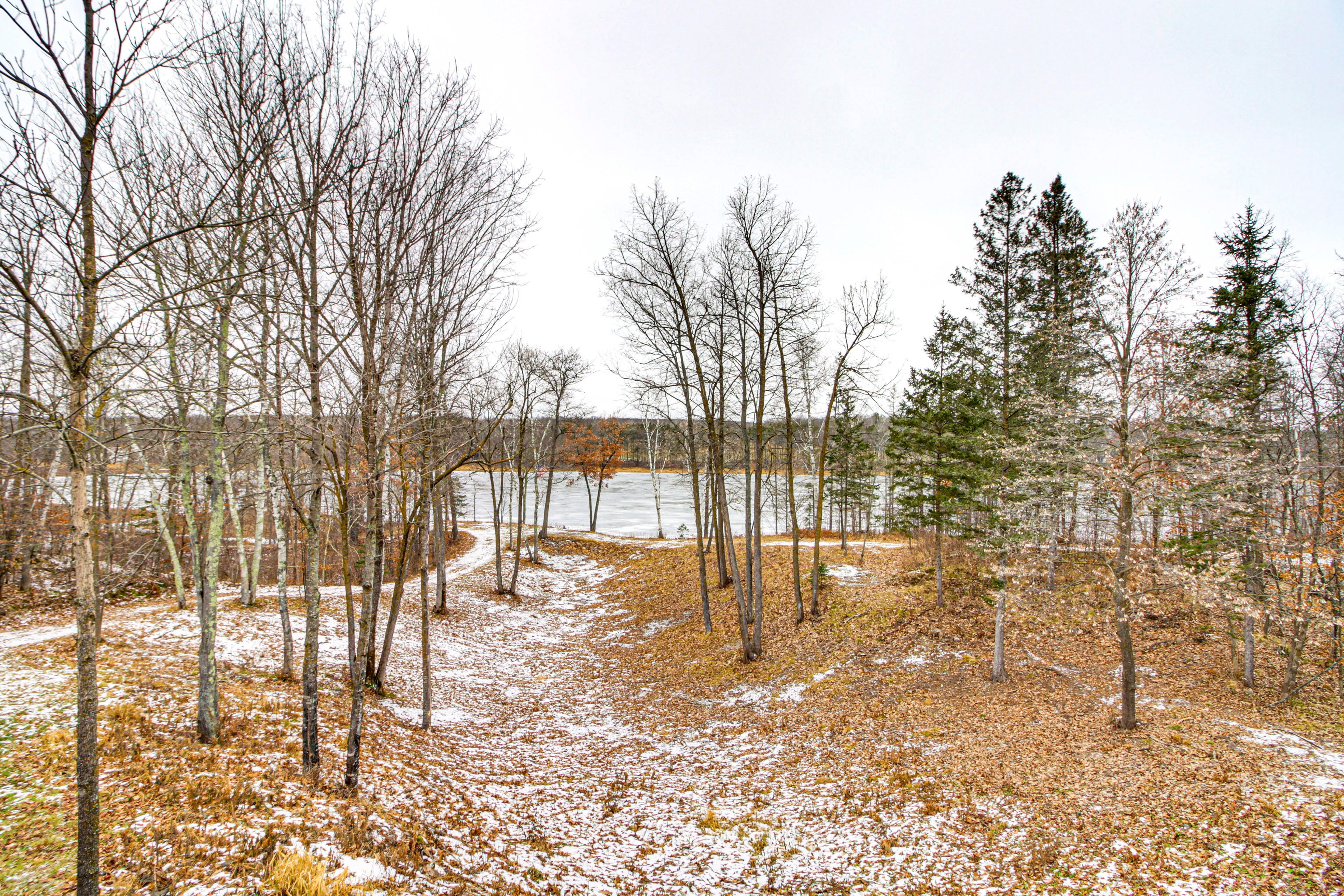 Deck Views | Direct Lake Full of Fish Access