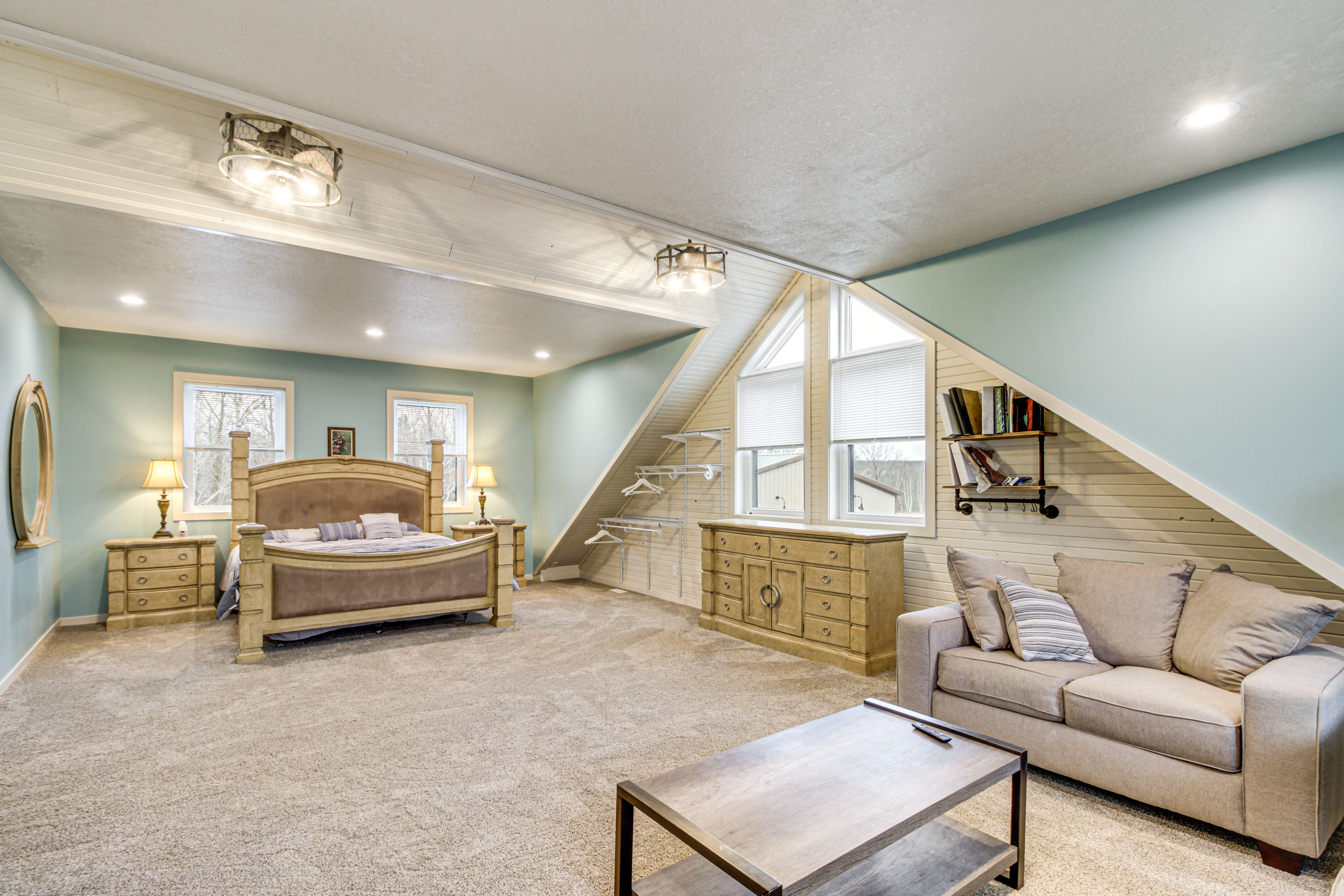 Bedroom 1 | Upper Level | King Bed | Linens & Towels Provided