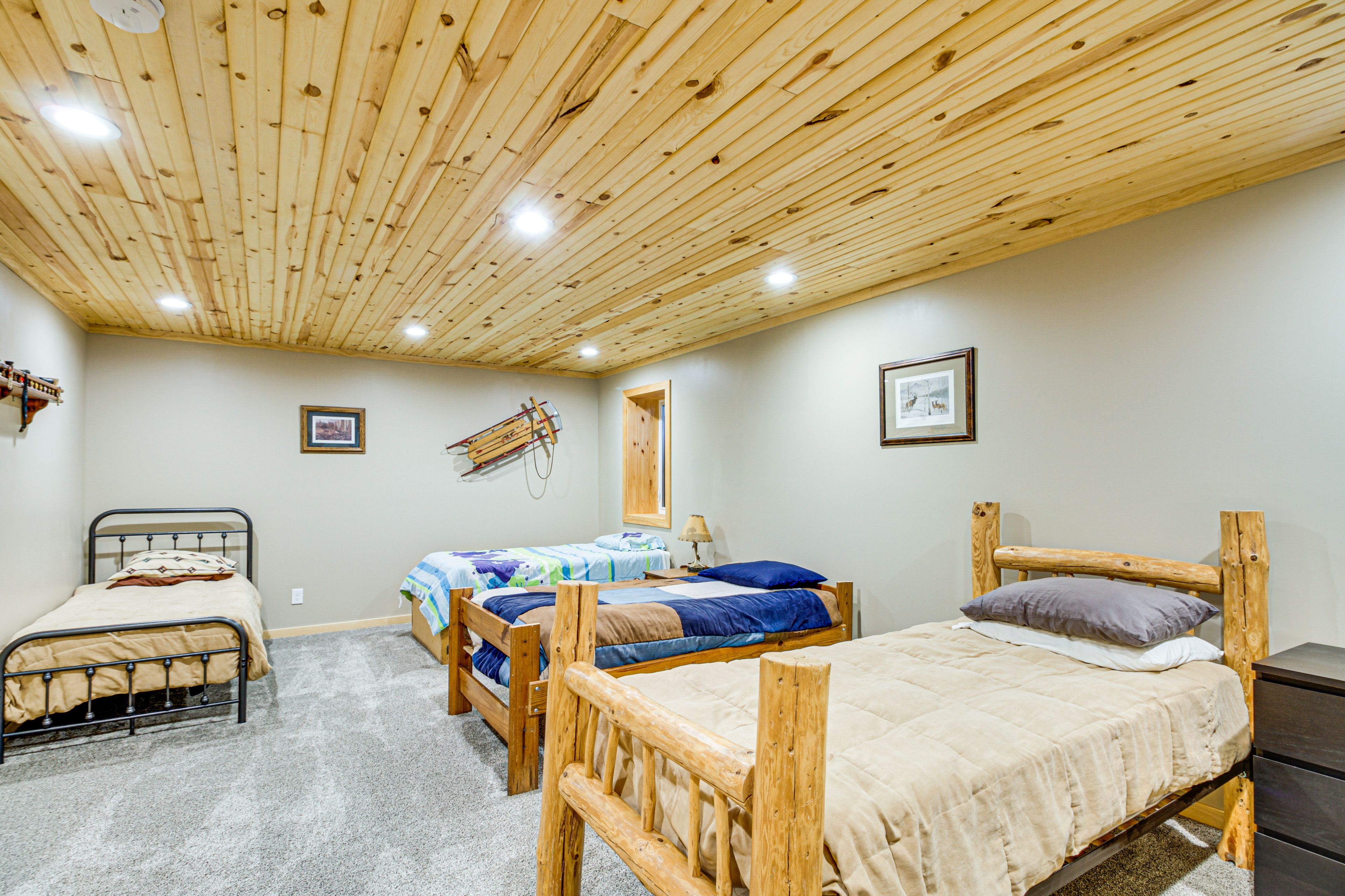 Bonus Room | Lower Level | 4 Twin Beds