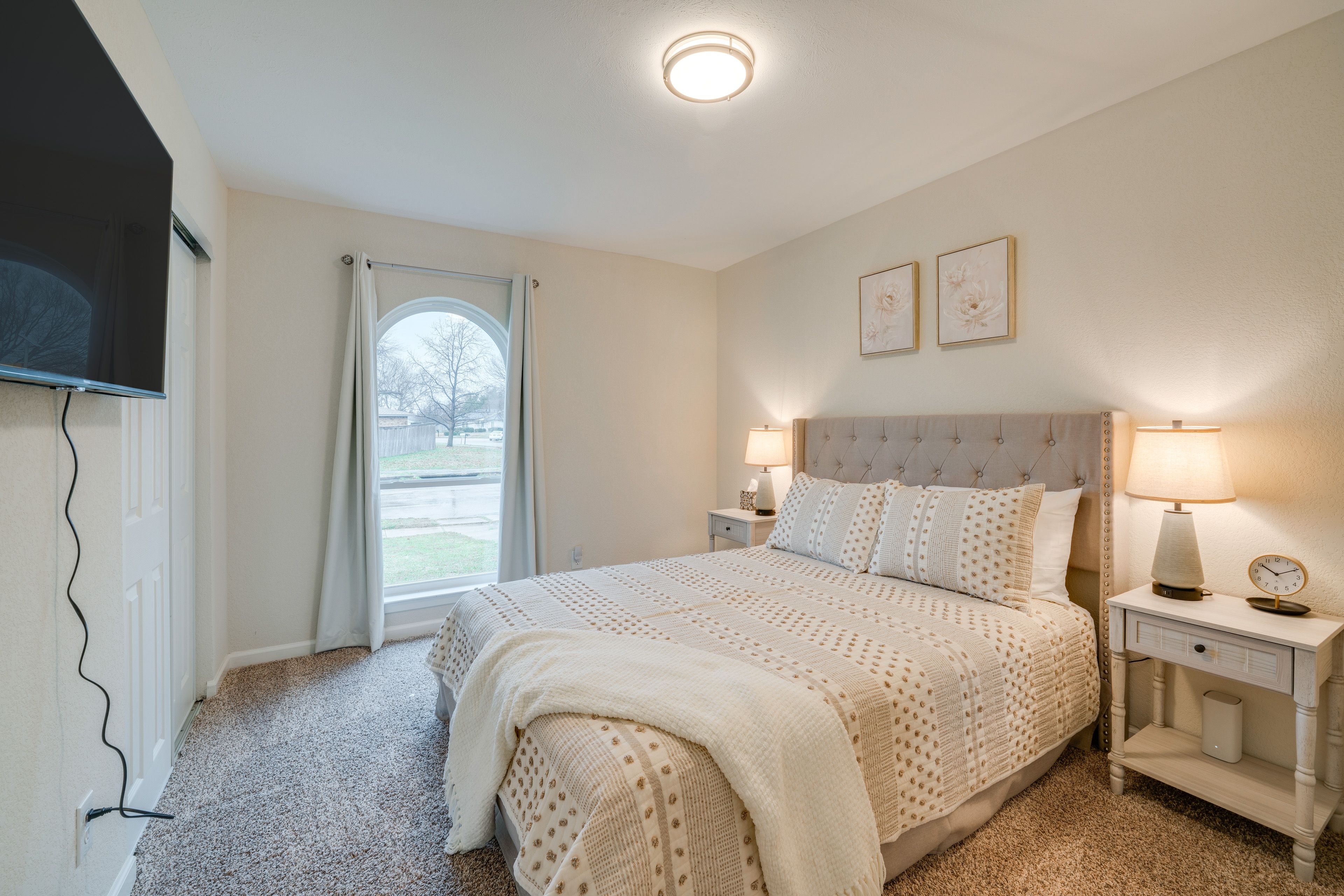 Bedroom 2 | Queen Bed