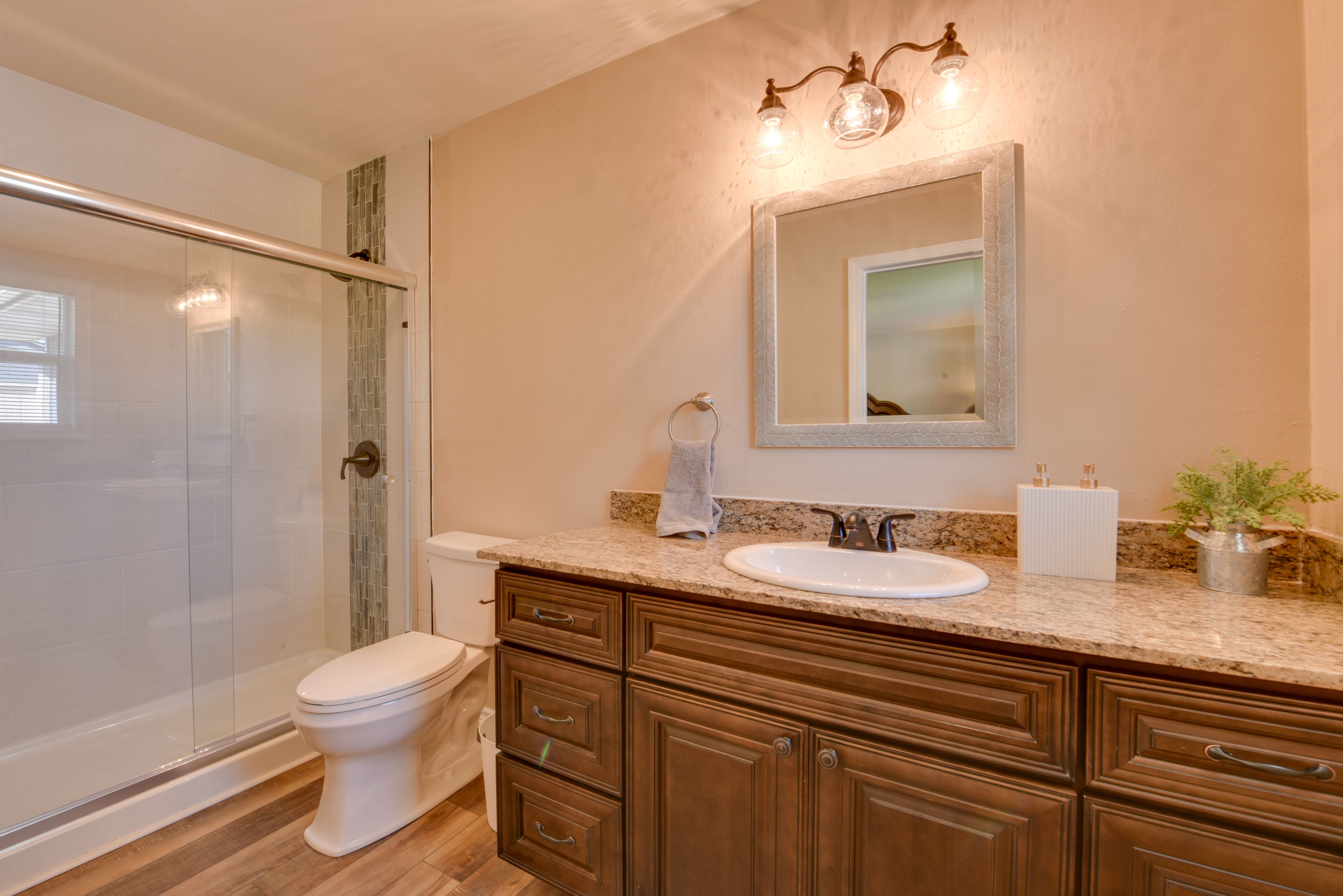 En-Suite Bathroom | Towels Provided