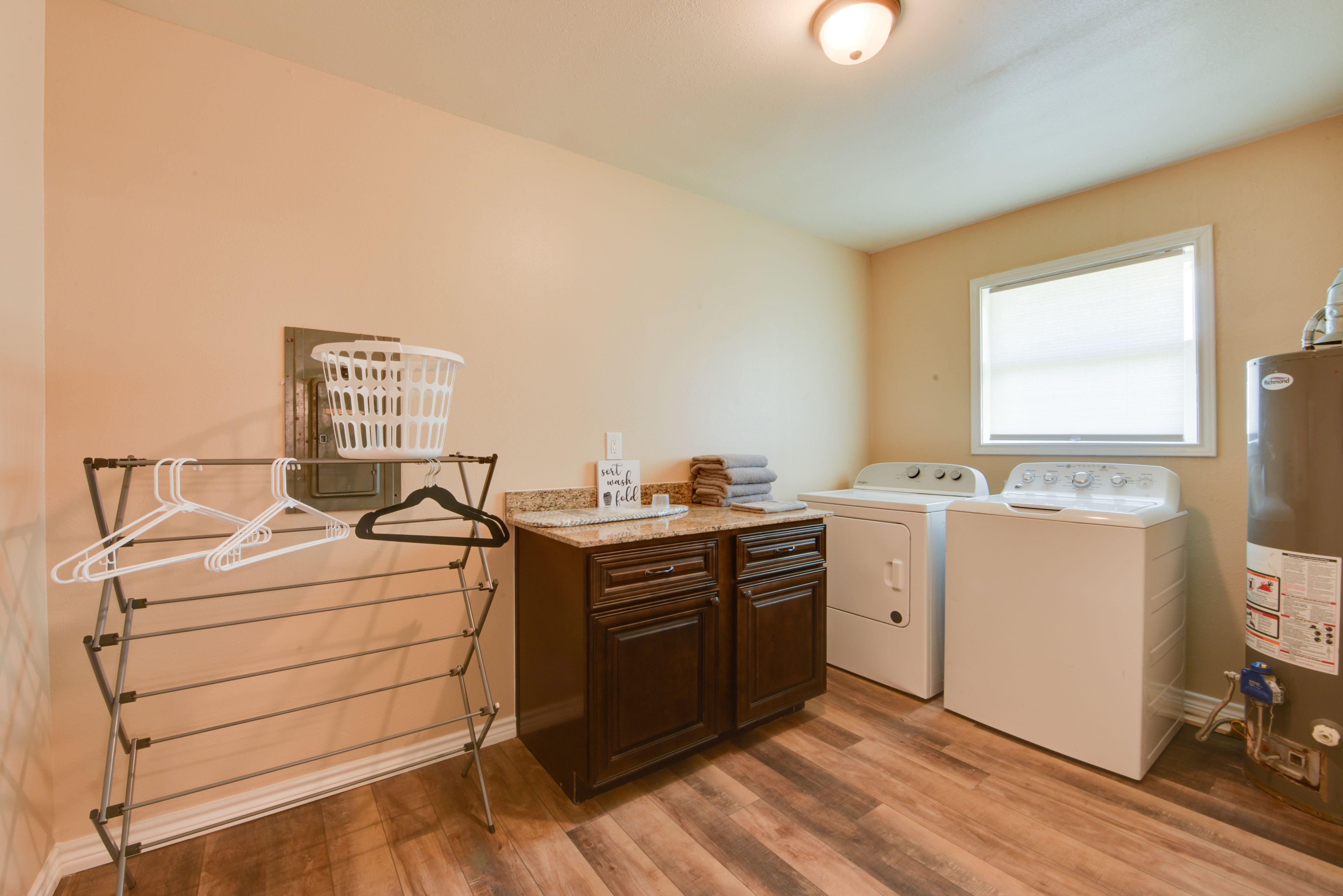 Laundry Room | Washer & Dryer