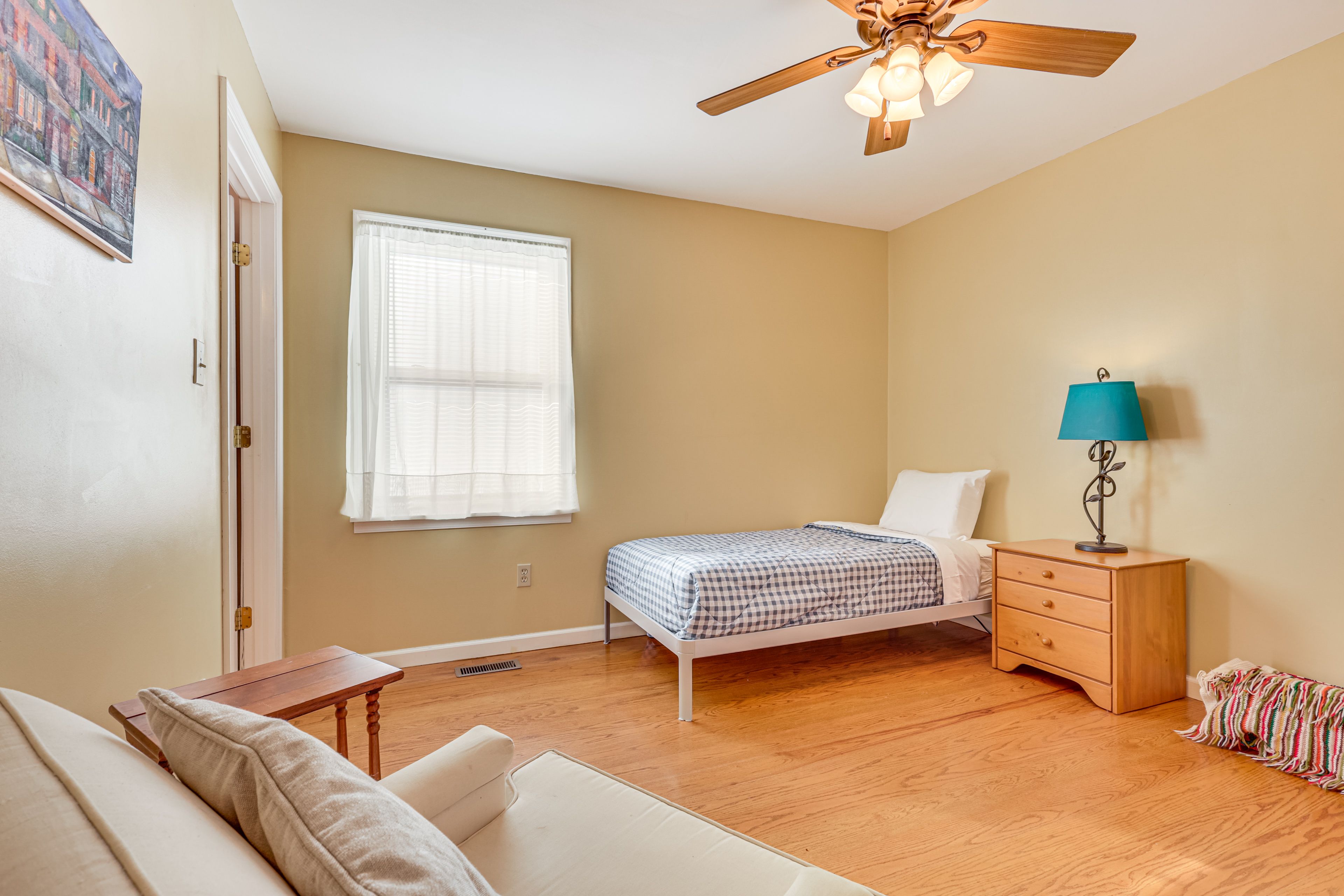Bedroom 4 | Twin Bed | 2nd Floor
