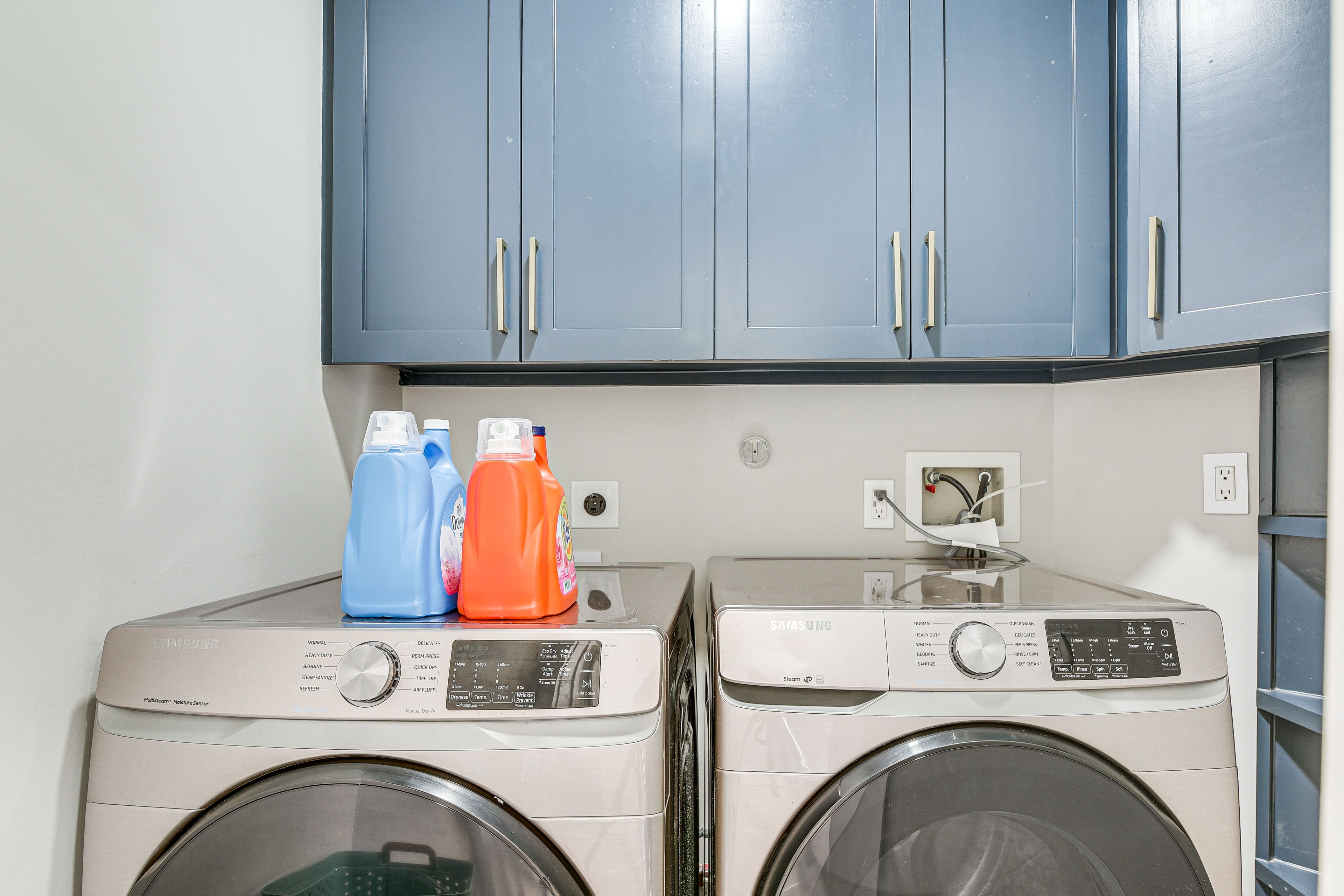 Laundry Area | Washer & Dryer