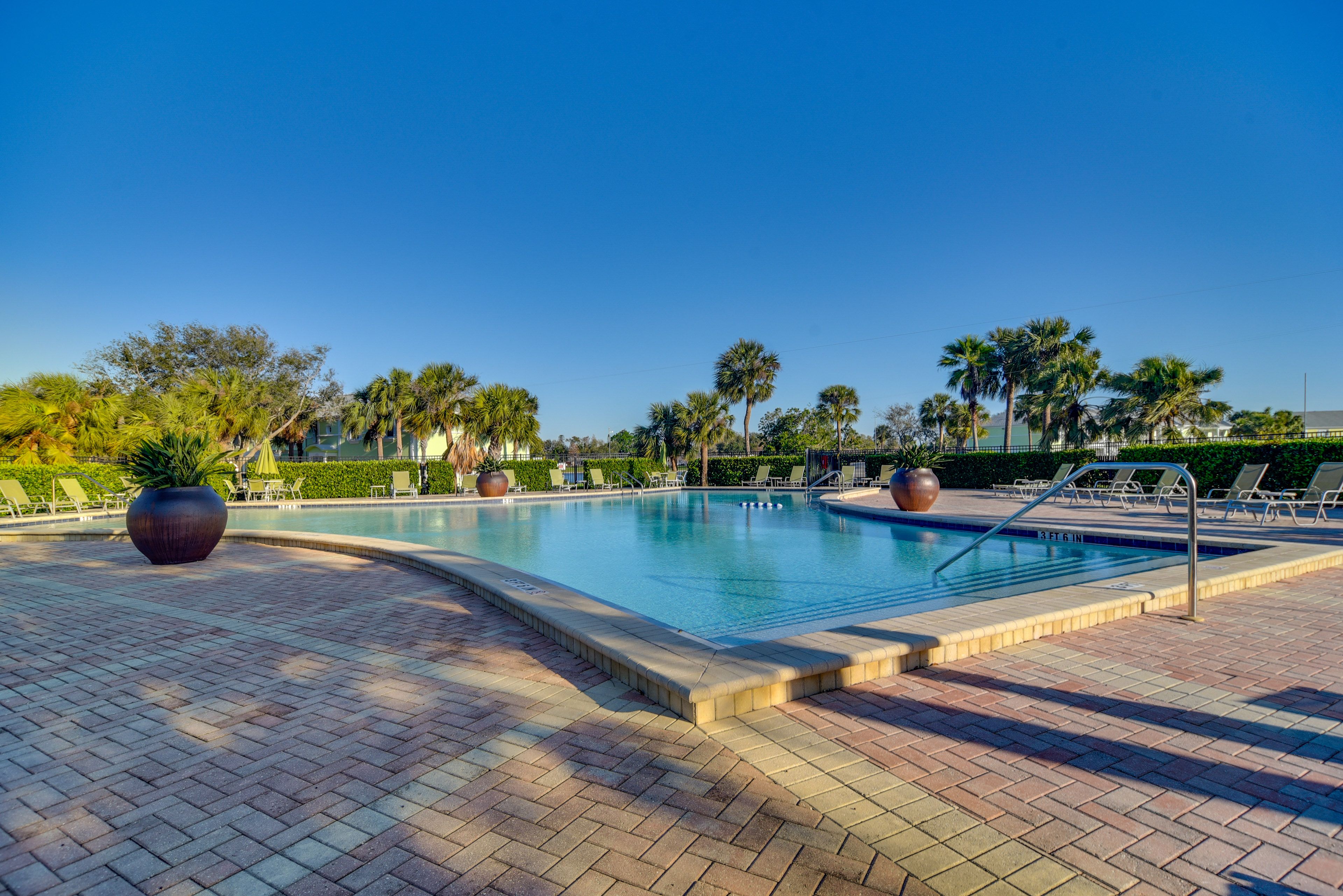 Waterside South Condominiums | Community Amenities