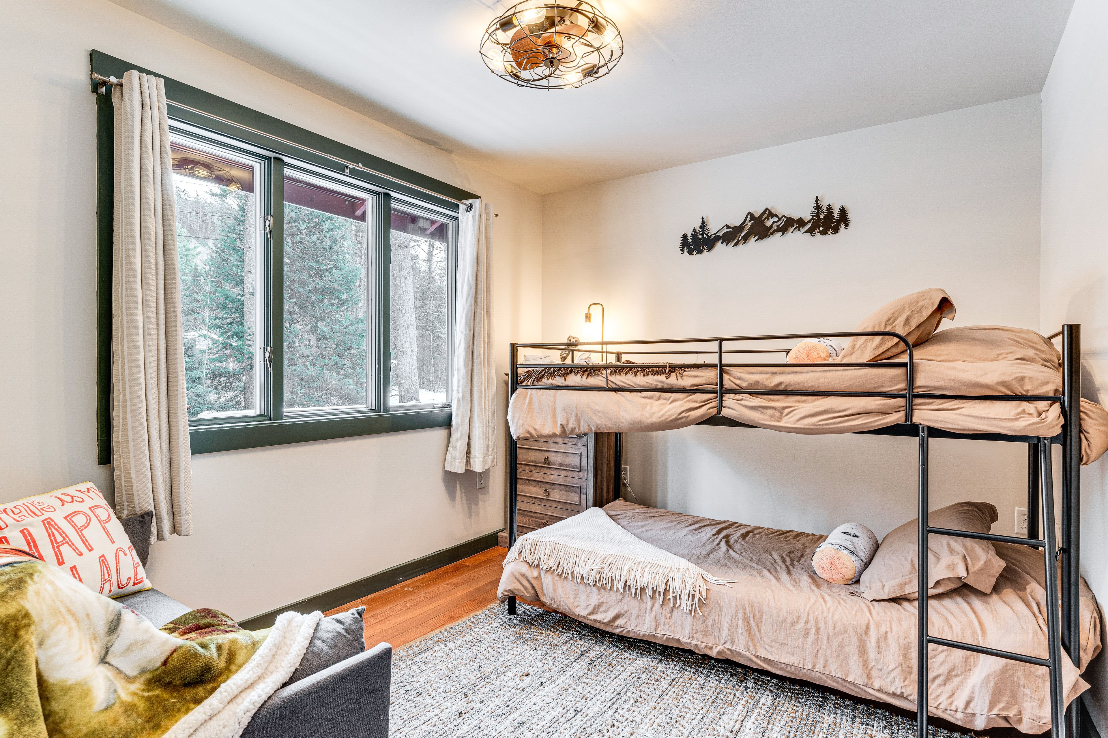 Bedroom 3 | Twin Bunk Bed