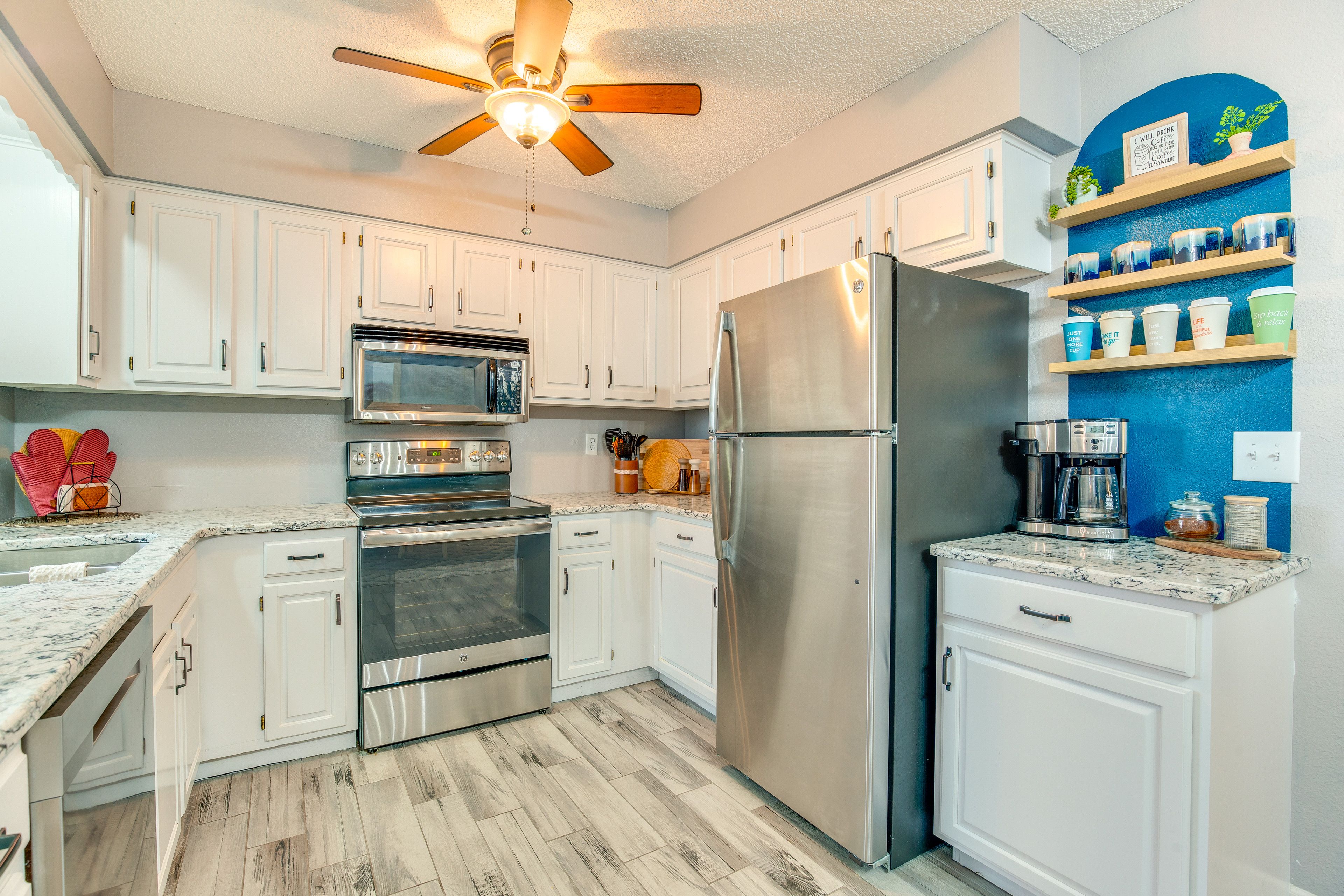 Kitchen | Drip/Pod Coffee Maker | Toaster | Dishwasher
