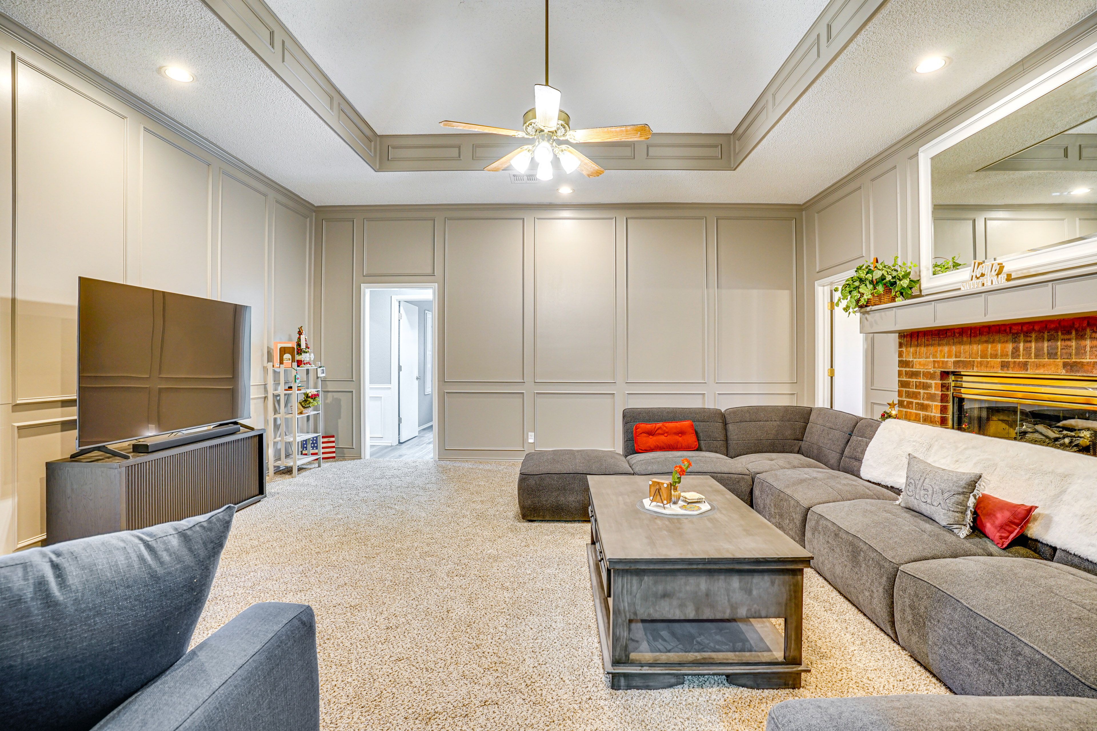 Living Room 1 | Full Sleeper Sofa | Free WiFi | Central A/C