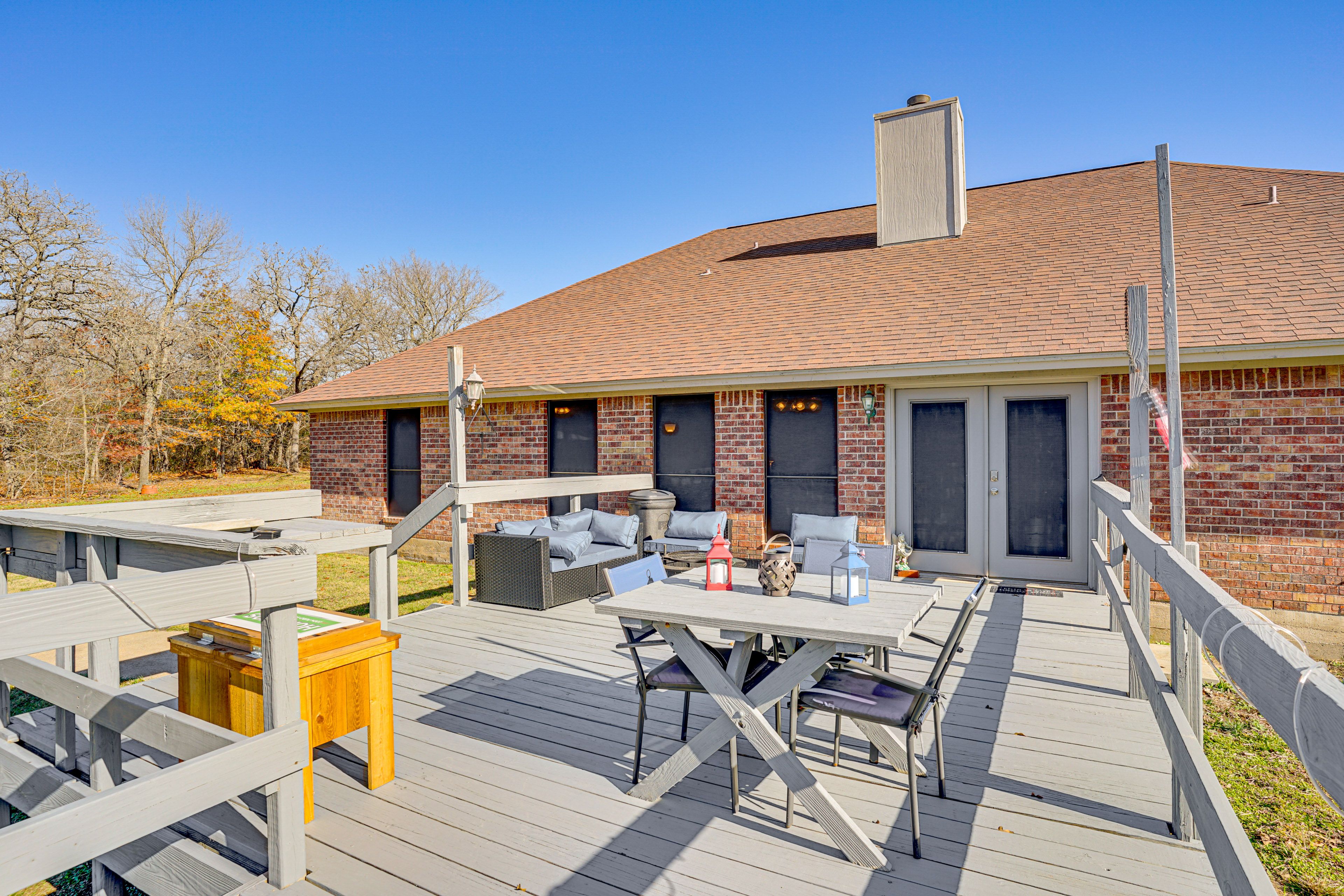 Property Exterior | Single-Story Home | Keyless Entry
