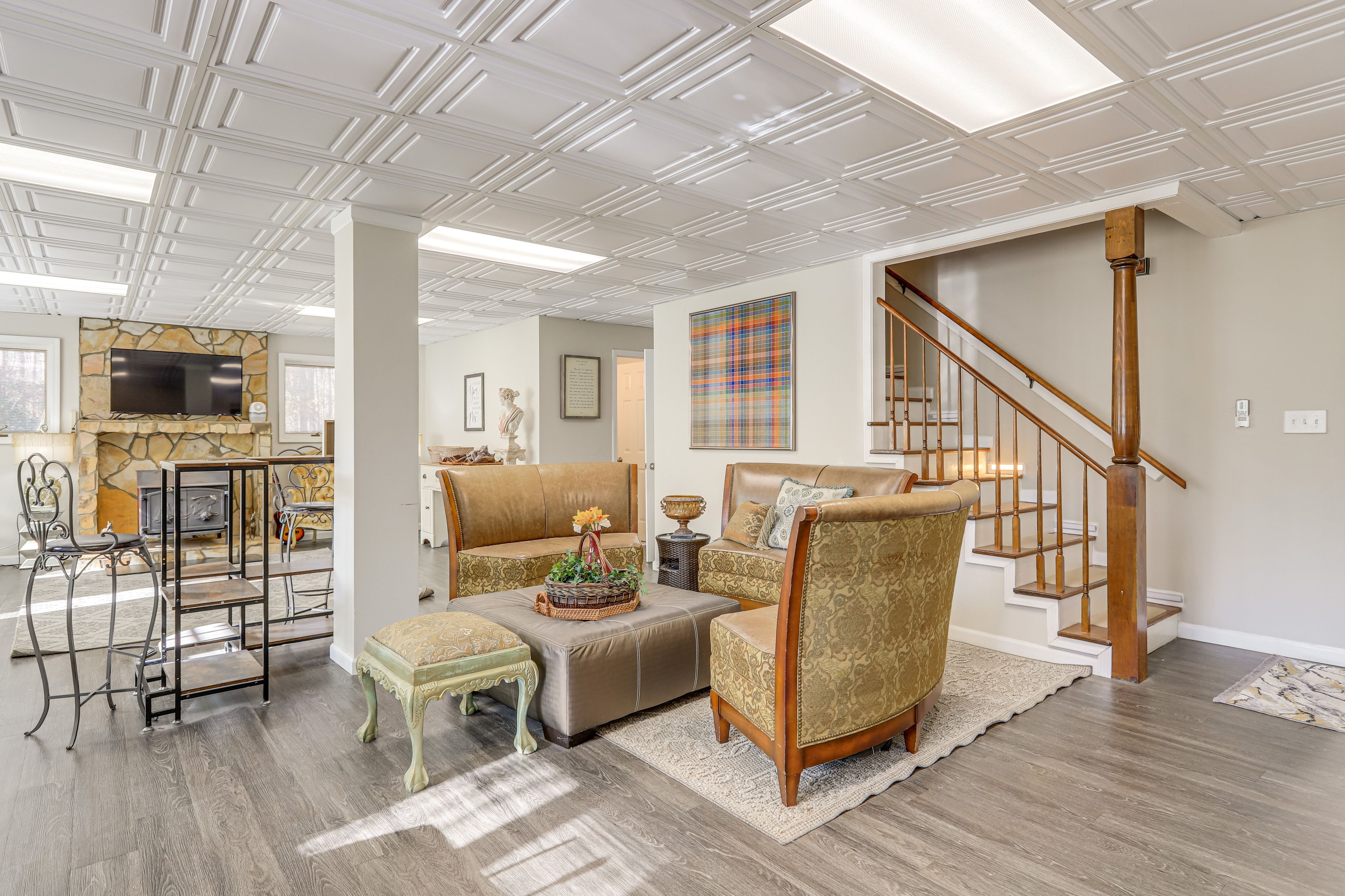 Game Room | Smart TV | Foosball Table | Basement Level