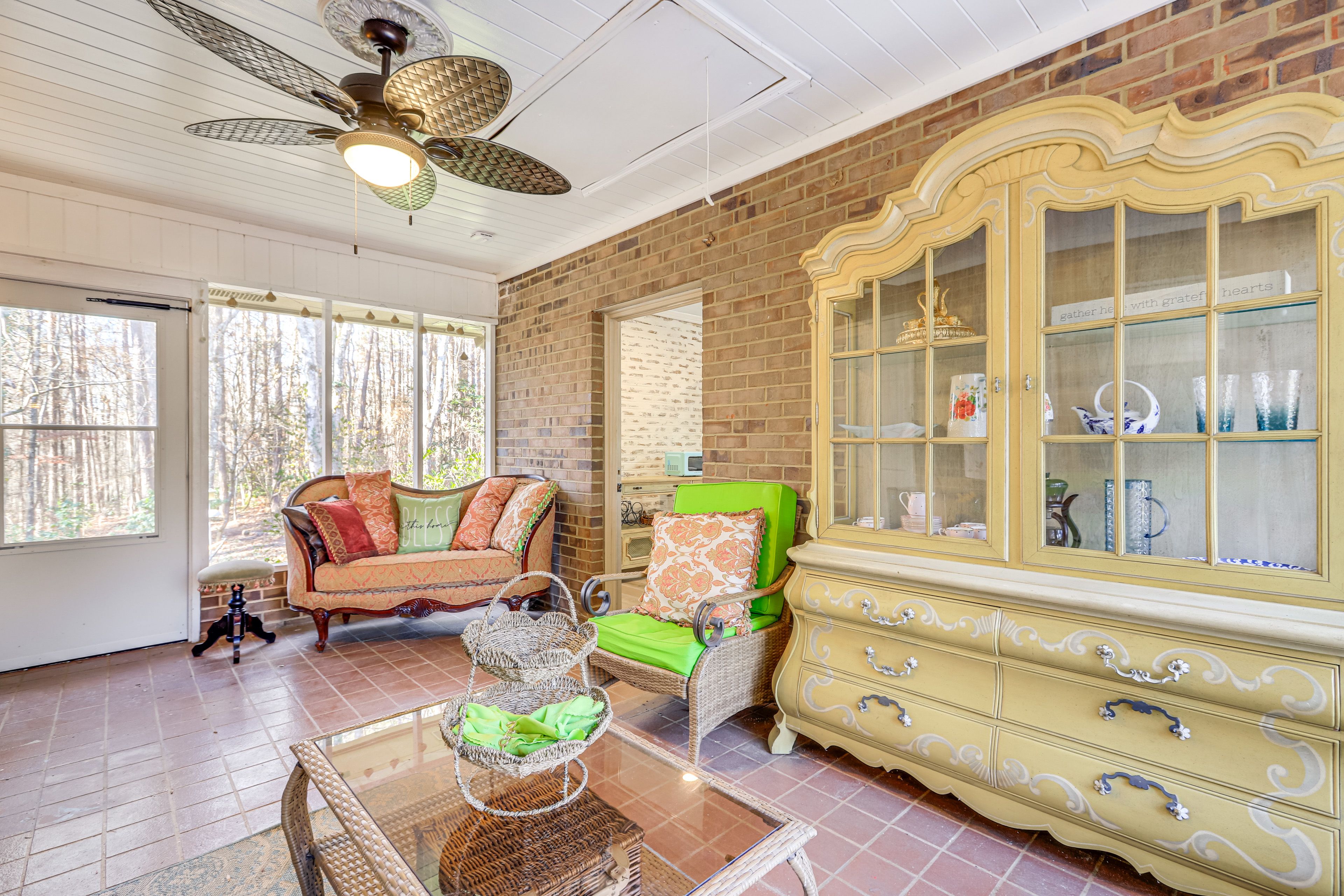 Sitting Room | 1st Floor