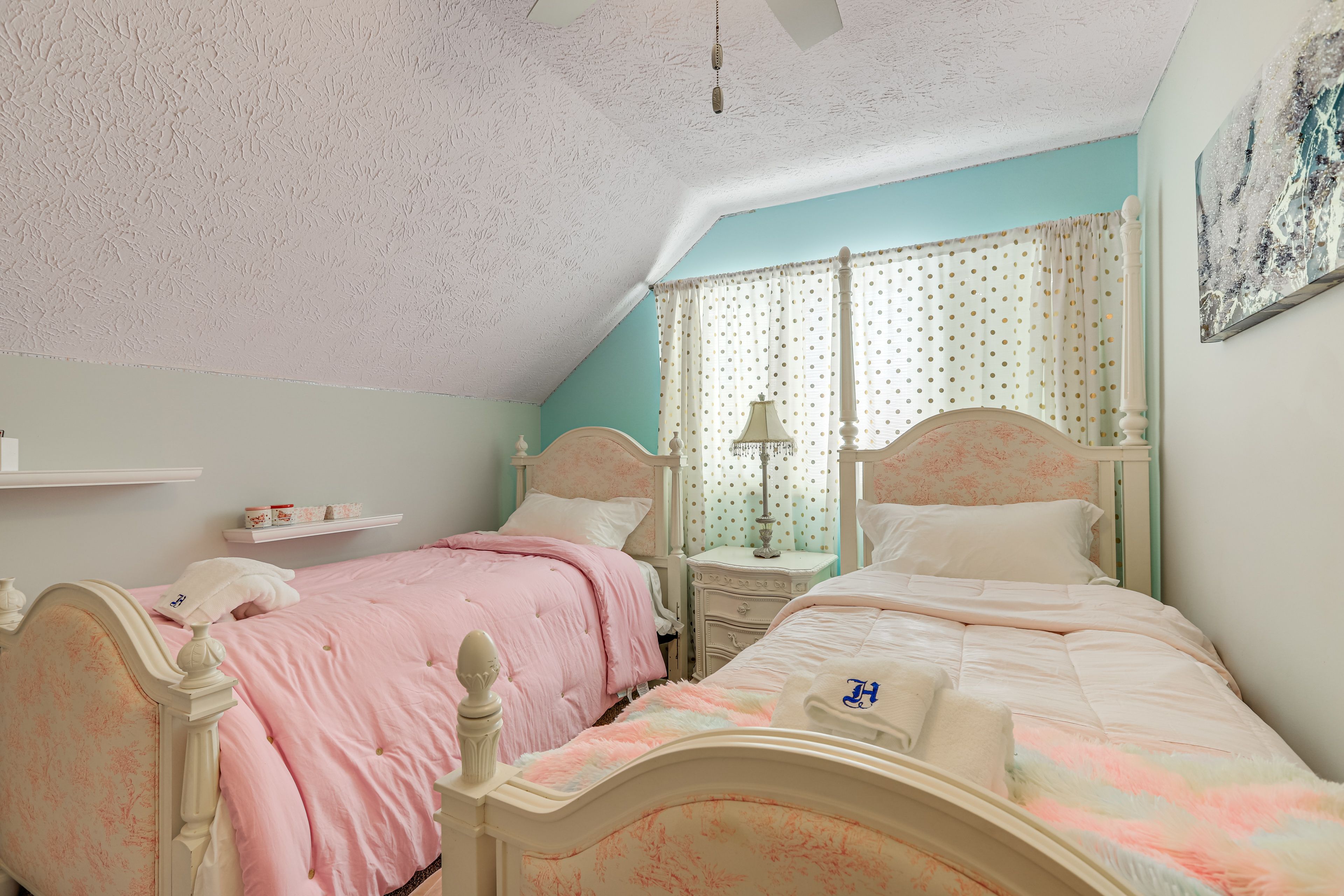 Bedroom 4 | 2 Twin Beds | 2nd Floor