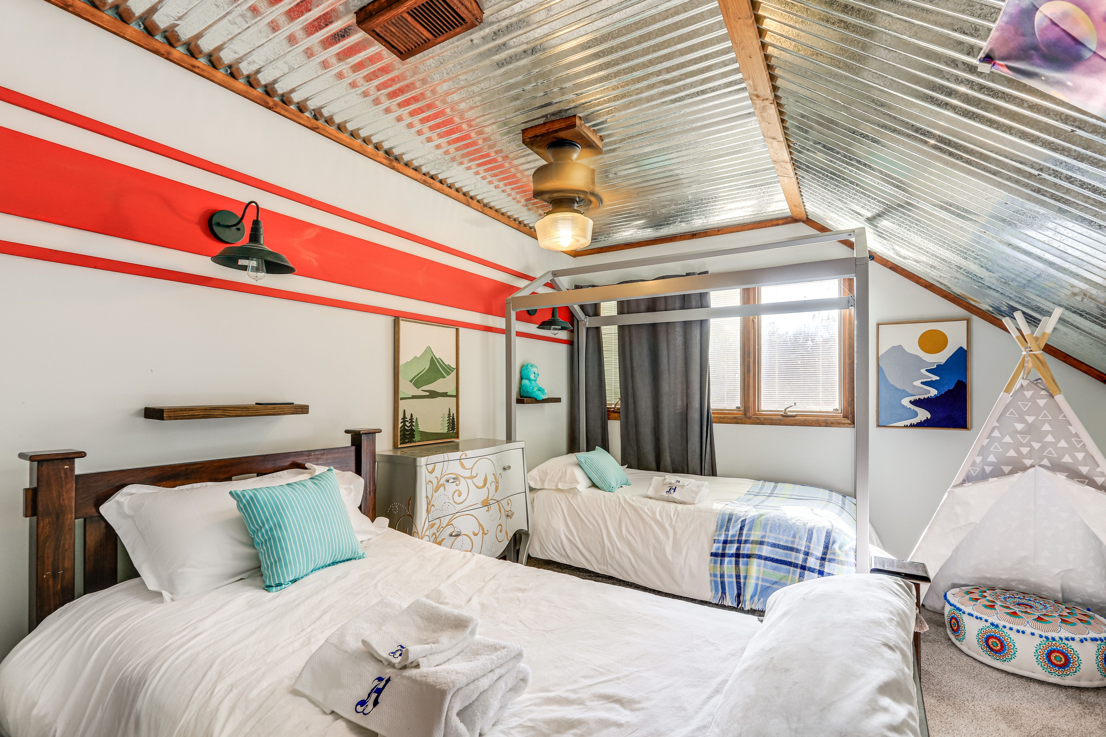 Bedroom 3 | 2 Twin Beds | 2nd Floor