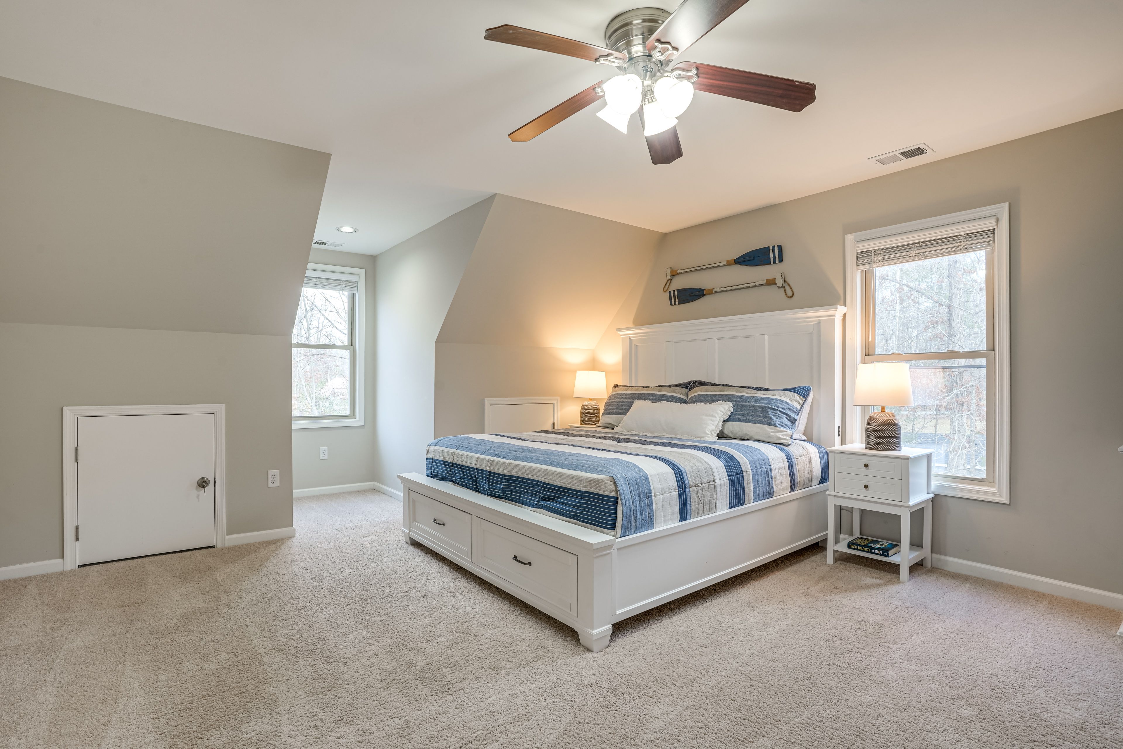 Bedroom Suite 1 | King Bed | Walk-In Closet | Workstation | 3rd Floor