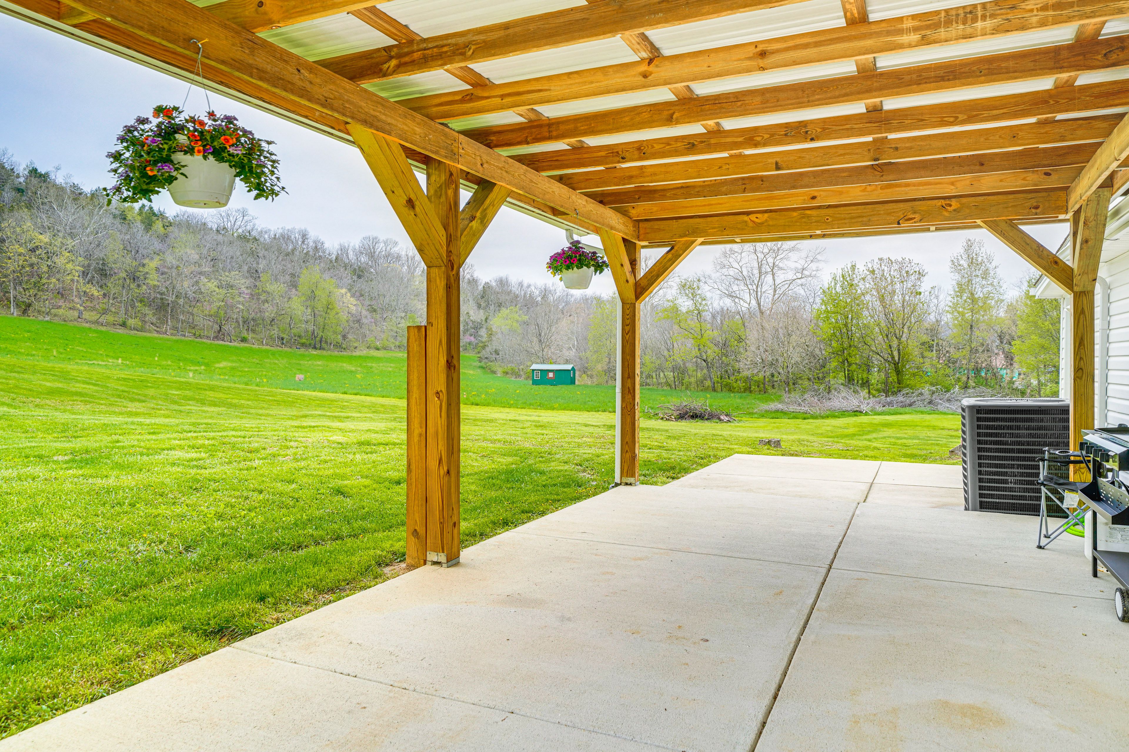 House Exterior | Covered Patio w/ Seating | Gas Griddle