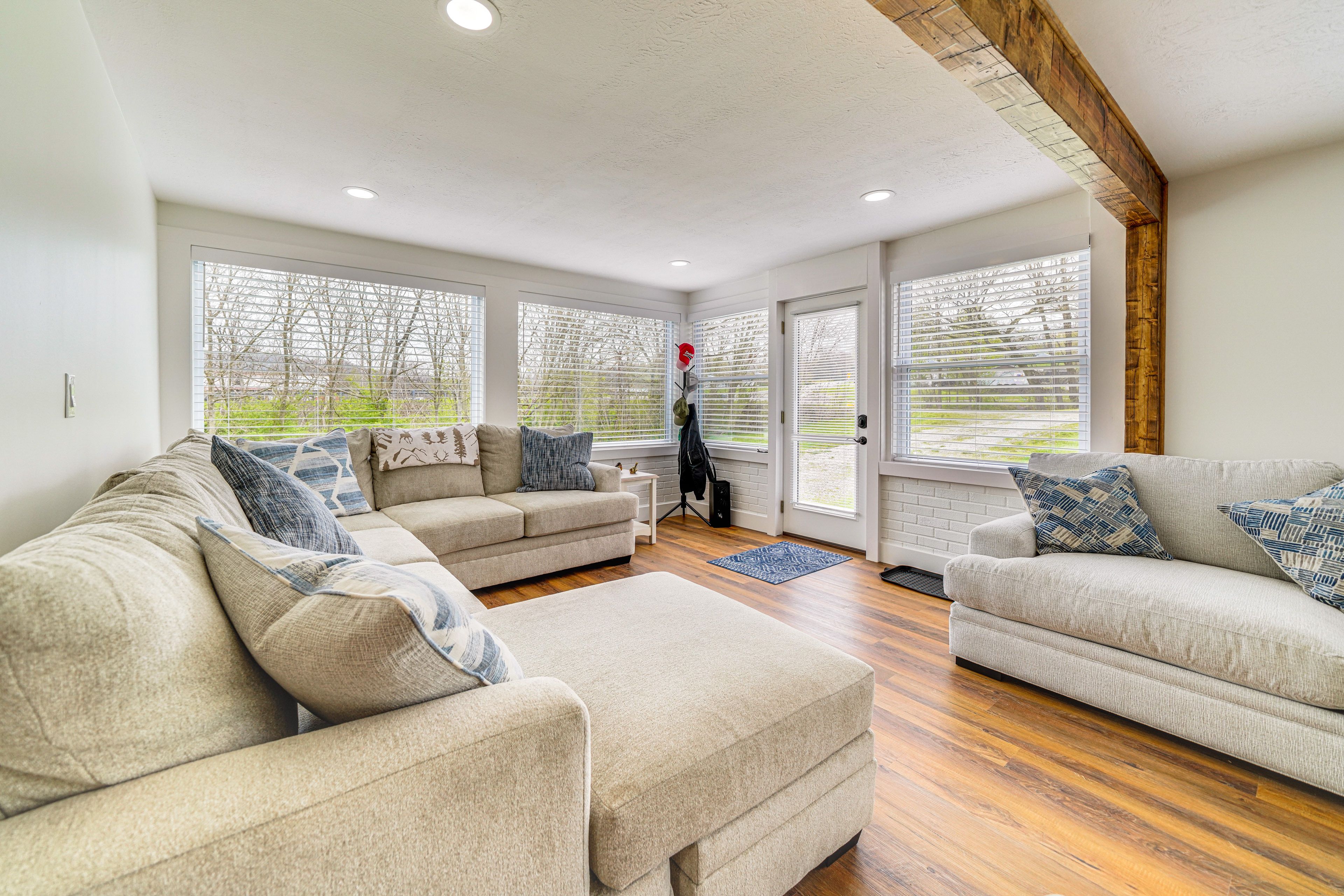 Living Area | Full Sleeper Sofa | Smart TV