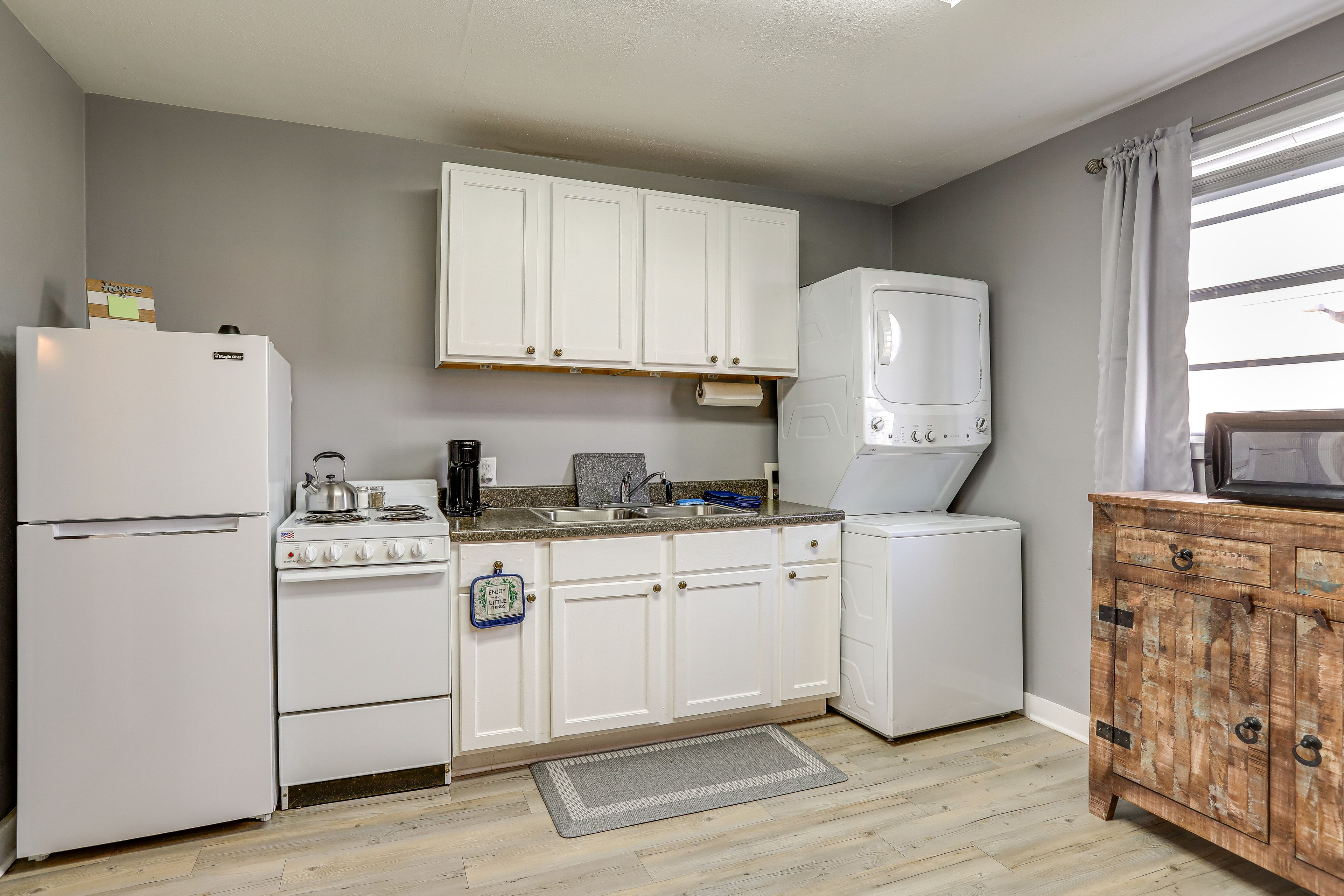 Kitchen | Washer & Dryer | Cooking Basics