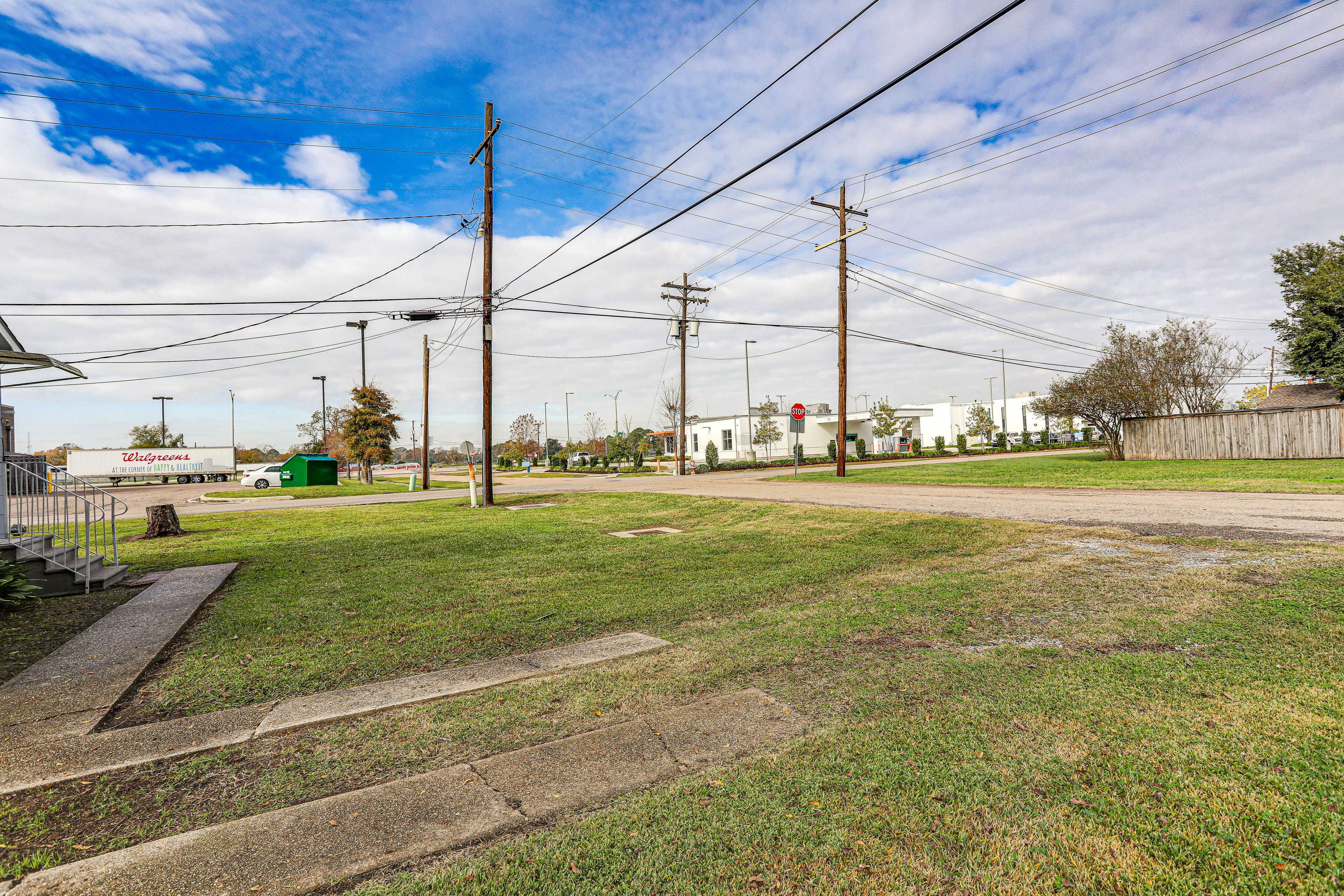 Parking | Driveway (2 Vehicles) | Free Street Parking (First-Come, First-Served)