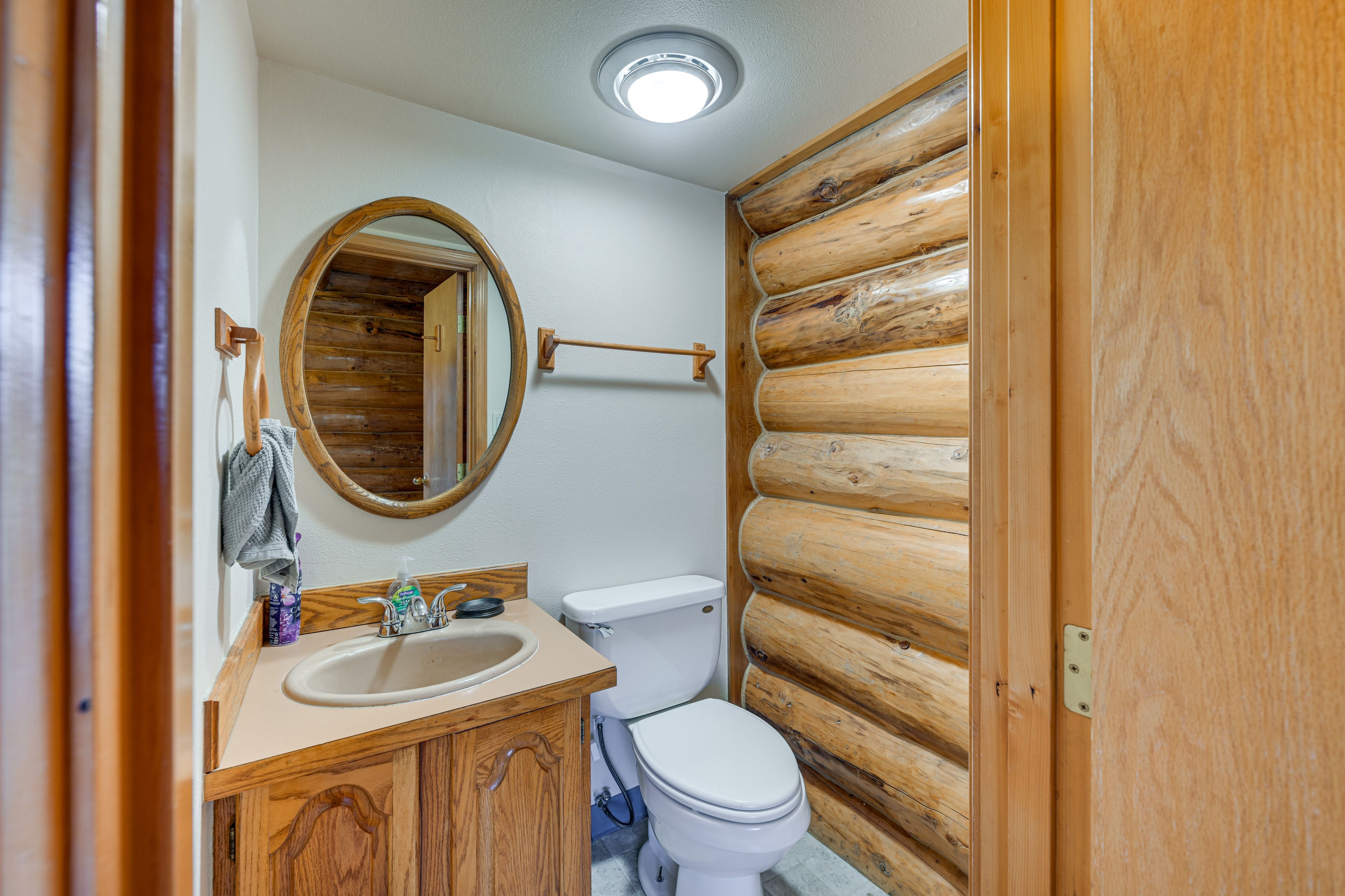 Half Bathroom | Main Level