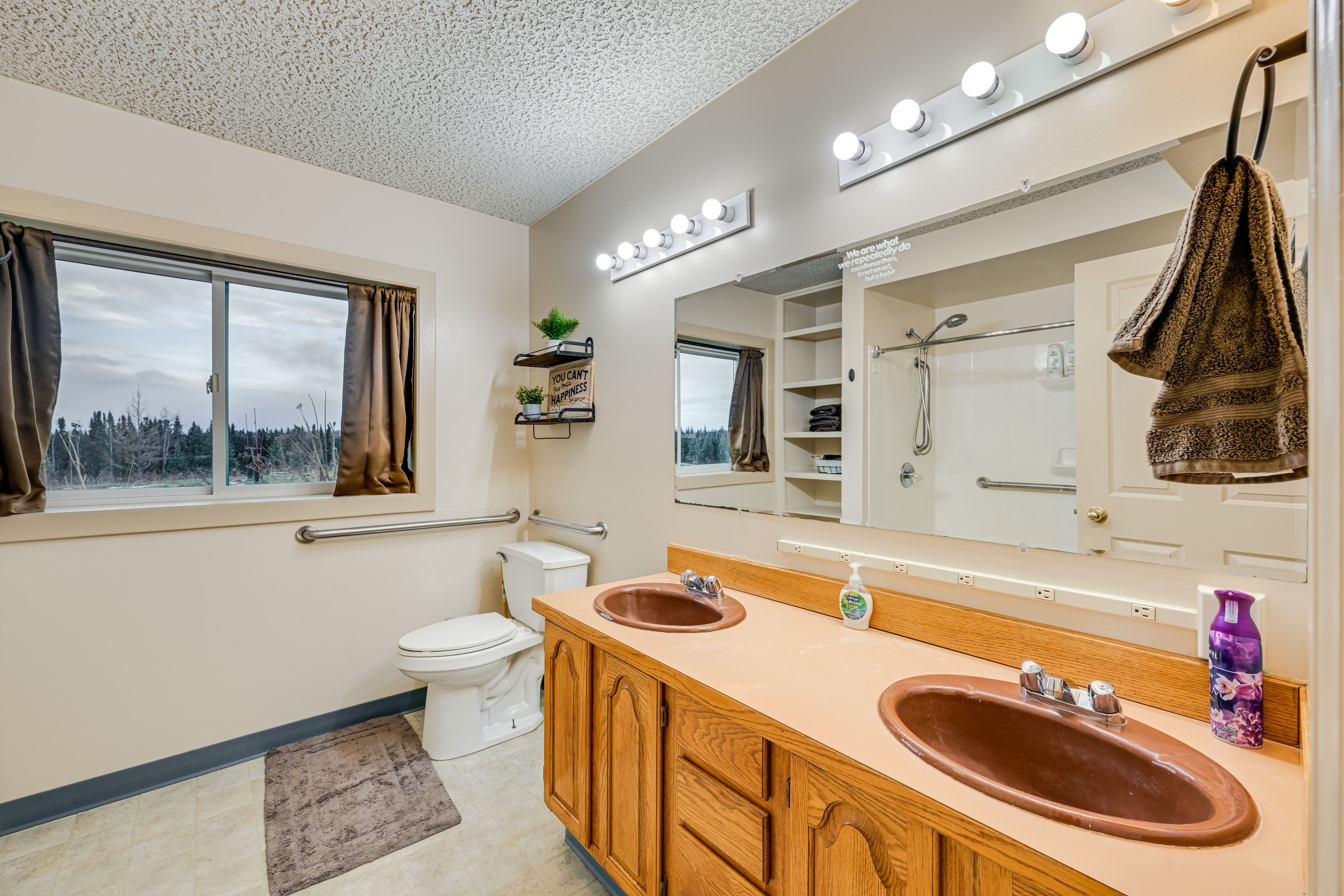 Full Bathroom | Lower Level
